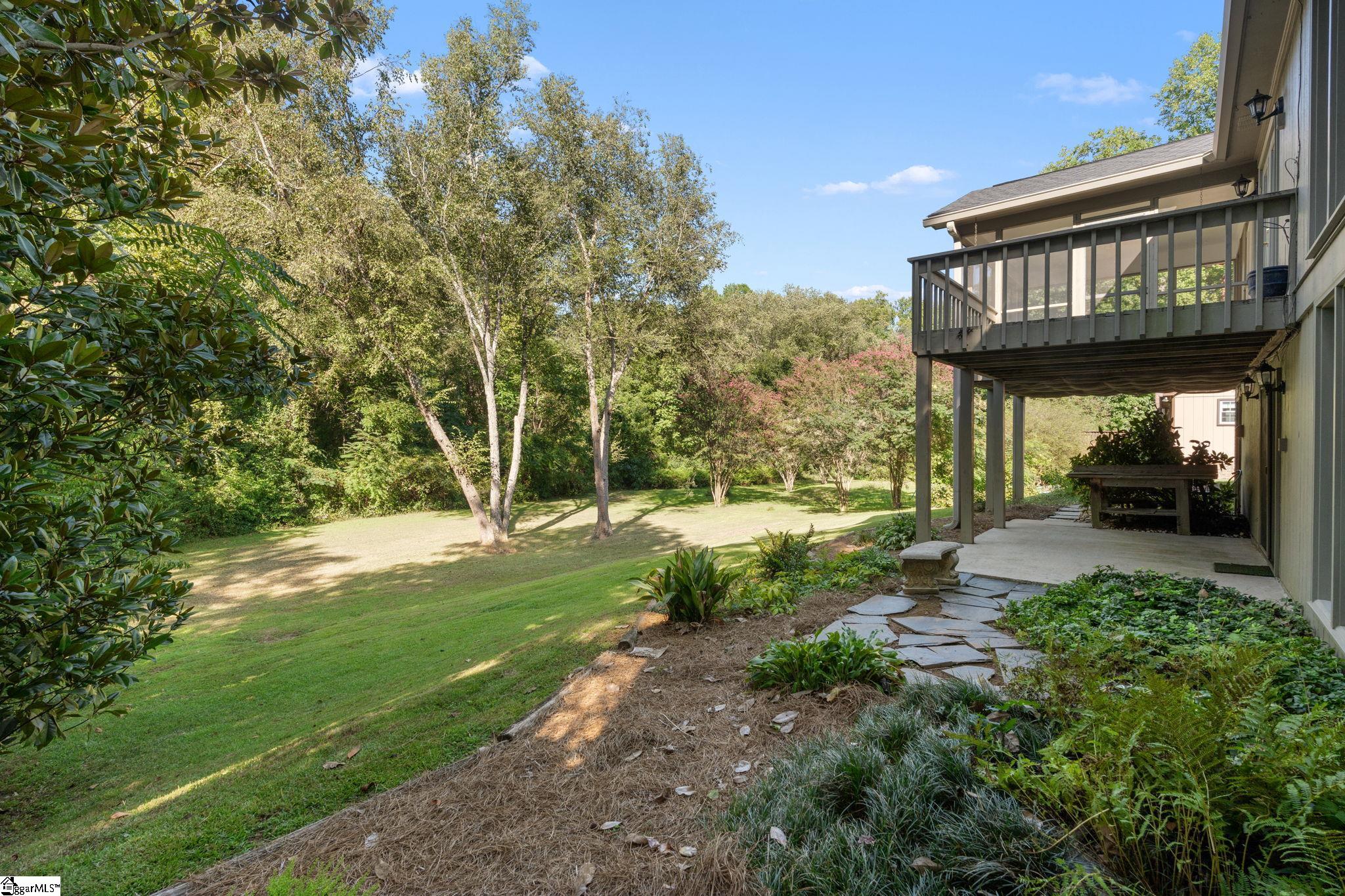209 E Kenilworth Drive Property Photo 46