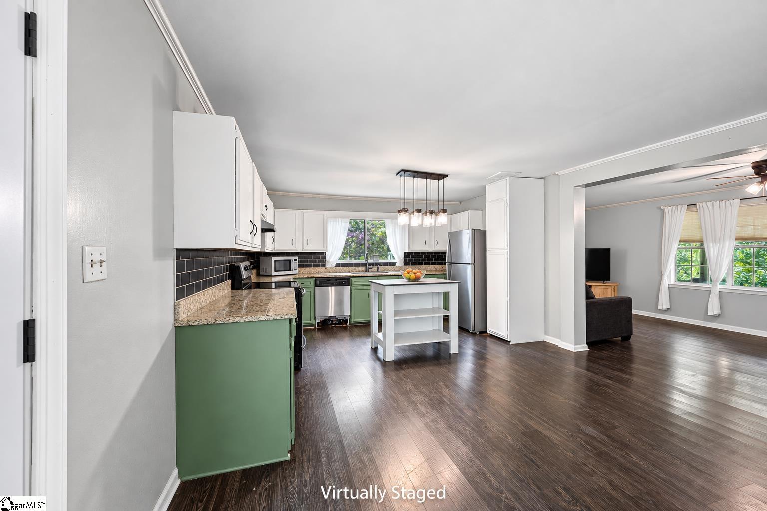 435 Carole Avenue Property Photo 11