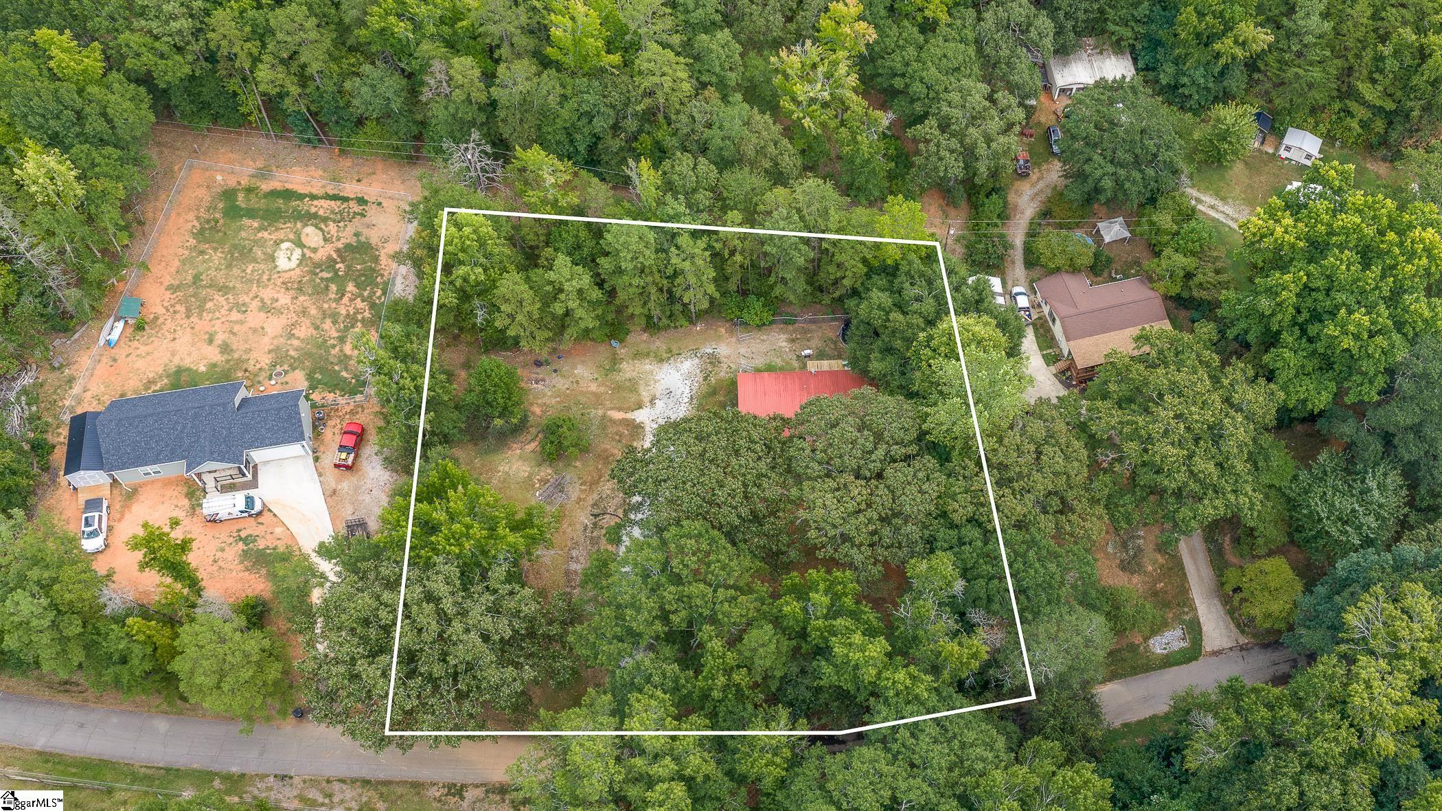 435 Carole Avenue Property Photo 15