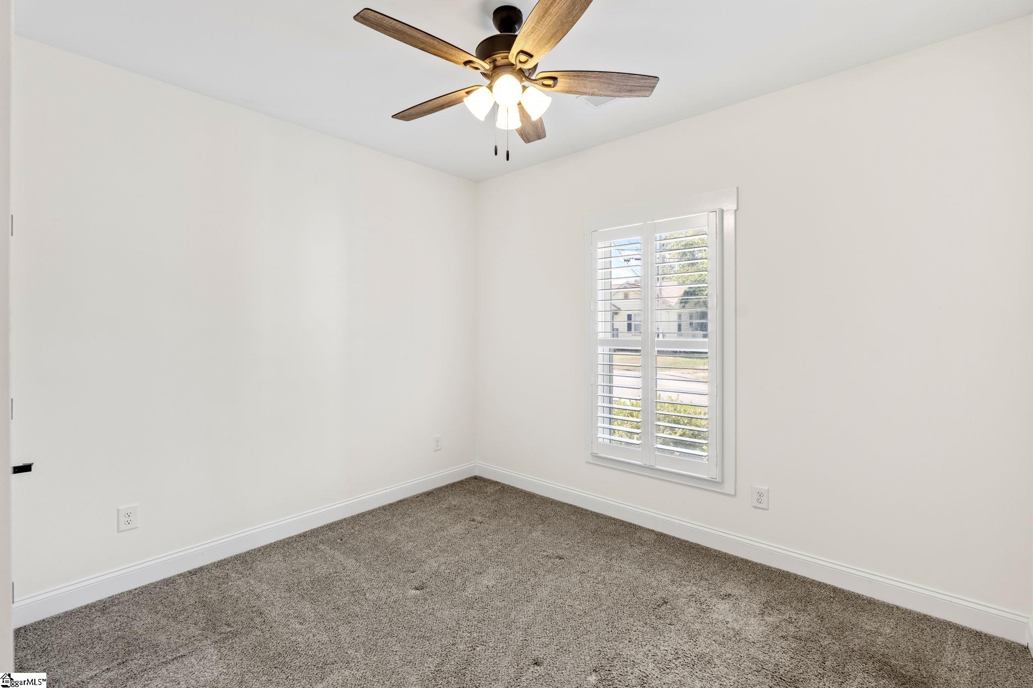 24 Ridgeway Avenue Property Photo 8