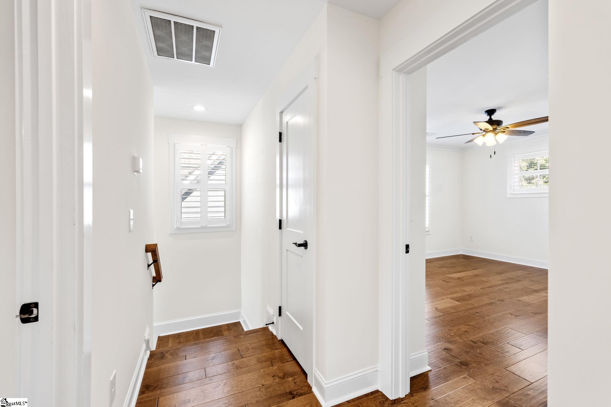 24 Ridgeway Avenue Property Photo 10