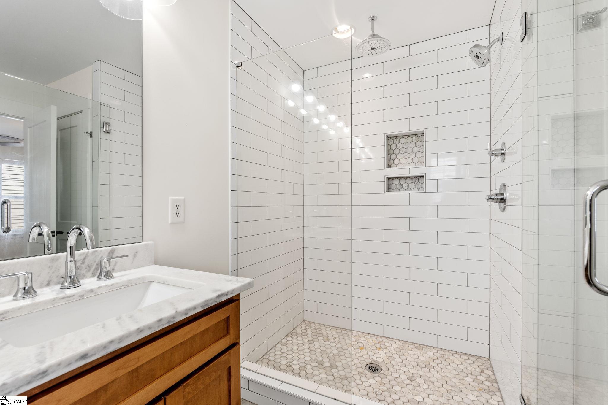 24 Ridgeway Avenue Property Photo 14