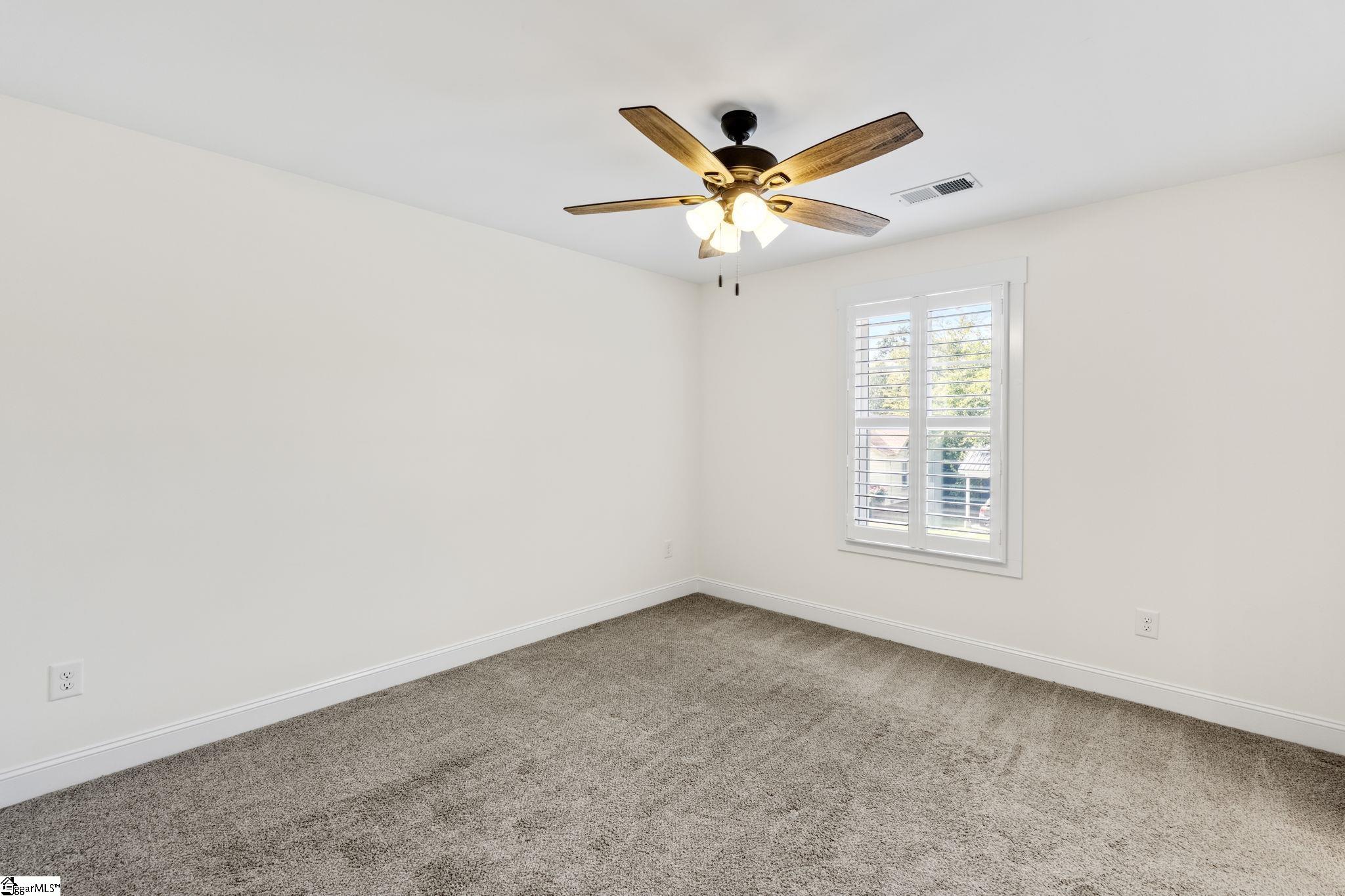 24 Ridgeway Avenue Property Photo 16