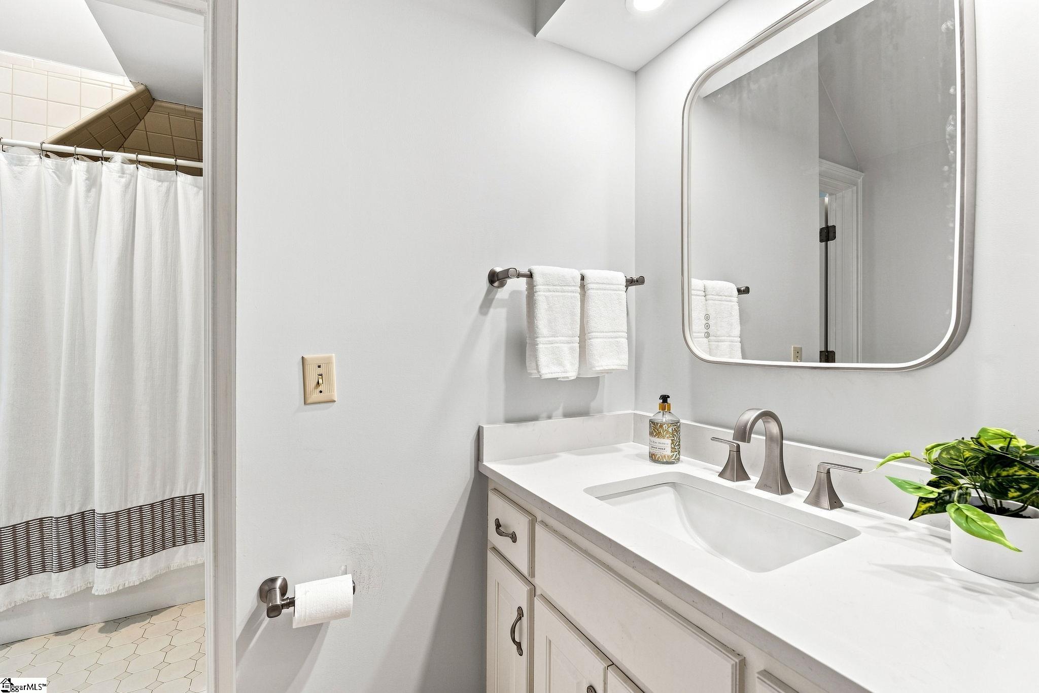 41 Lanneau Drive Property Photo 35