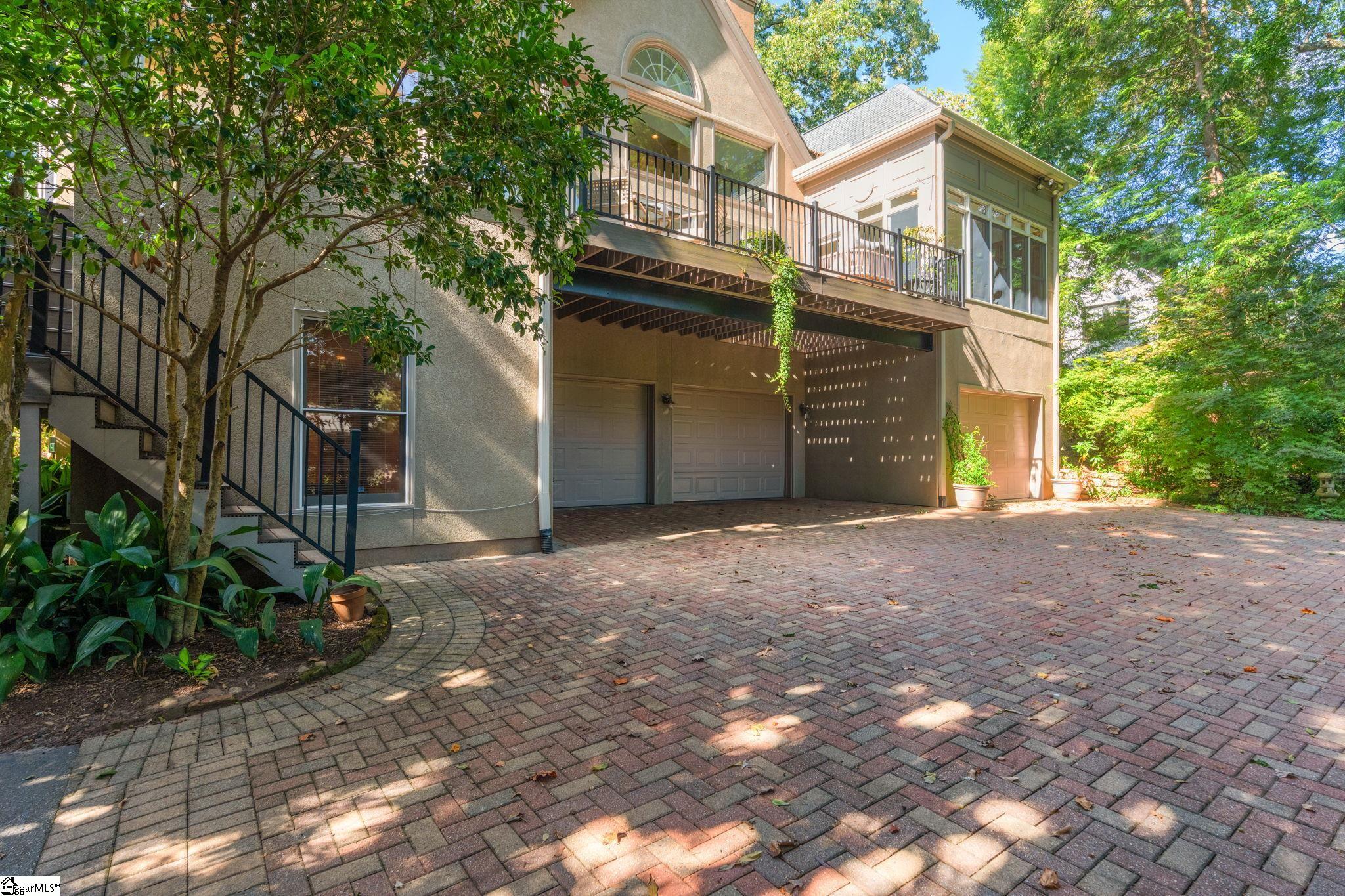 41 Lanneau Drive Property Photo 47