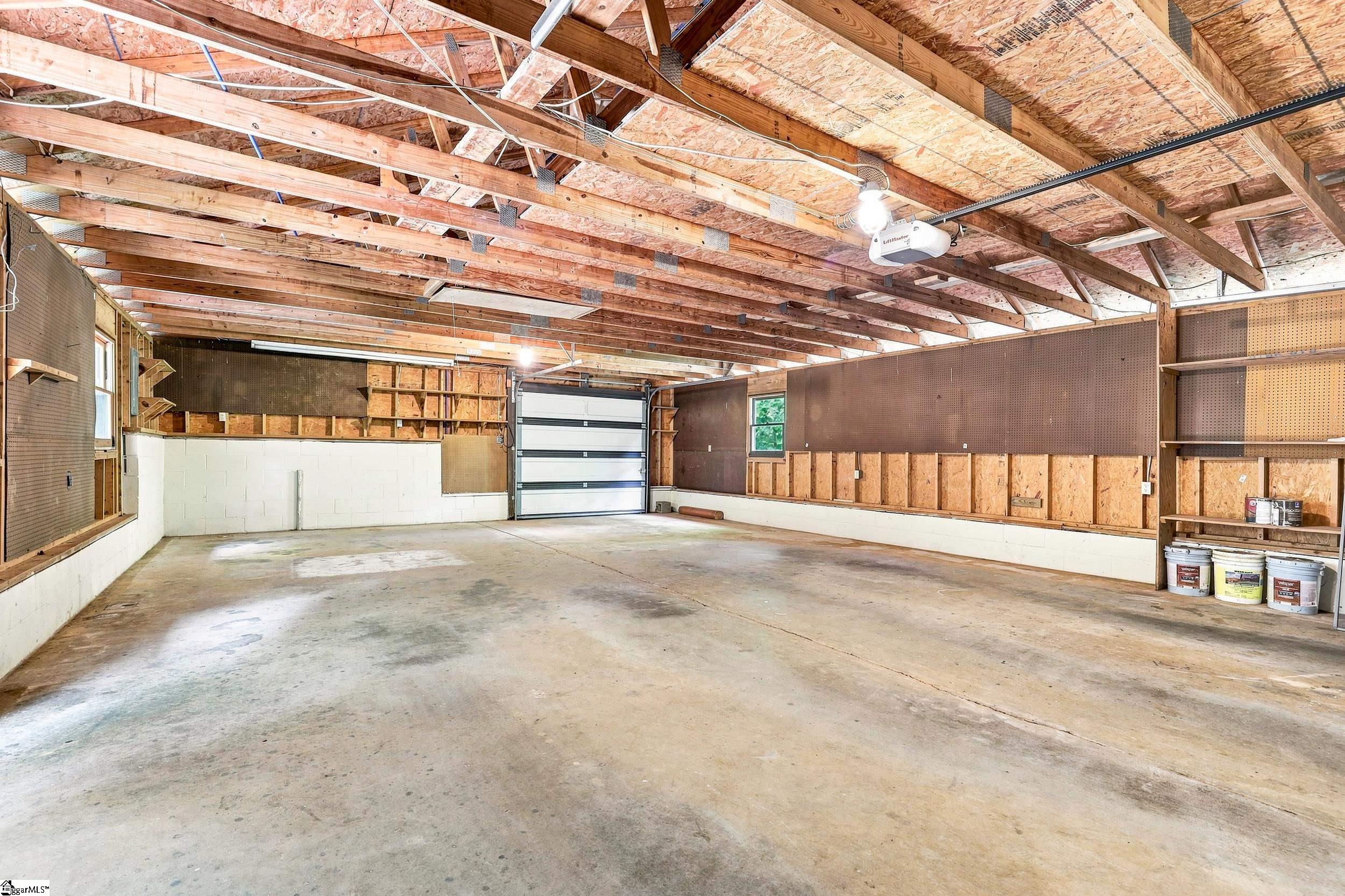 87 Robertson Road Property Photo 13