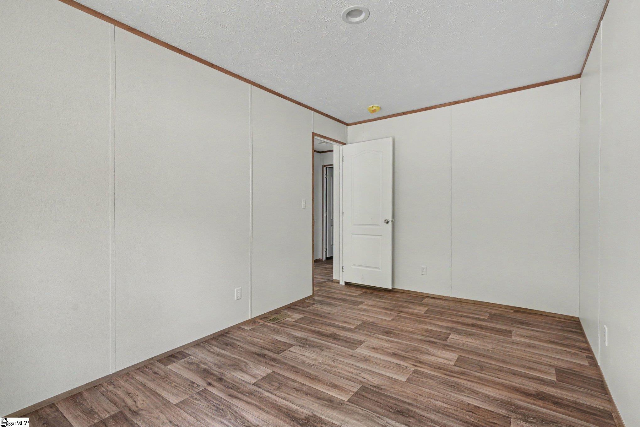 332 Shenandoah Drive Property Photo 24