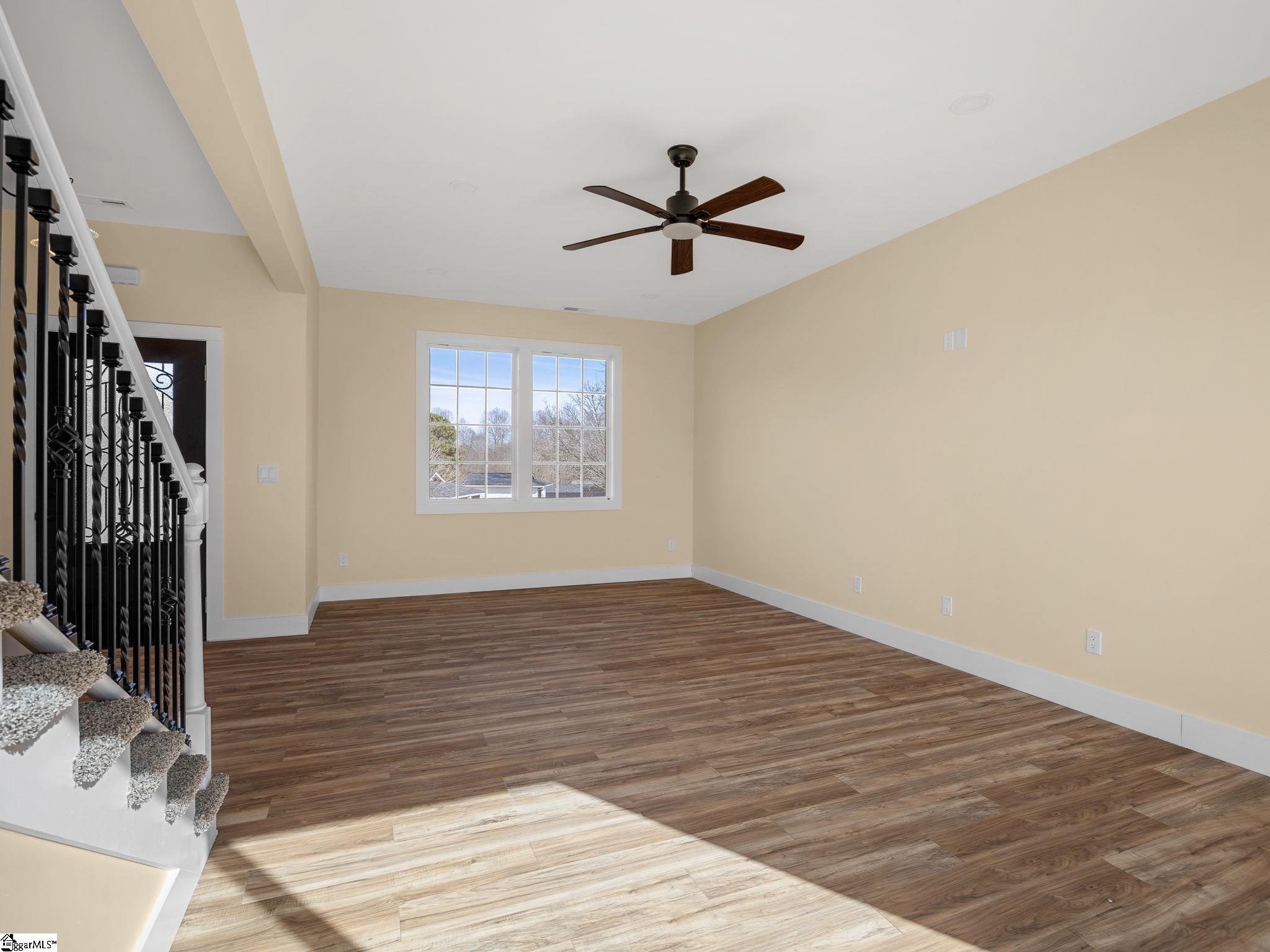 224 W Clark Road Property Photo 12