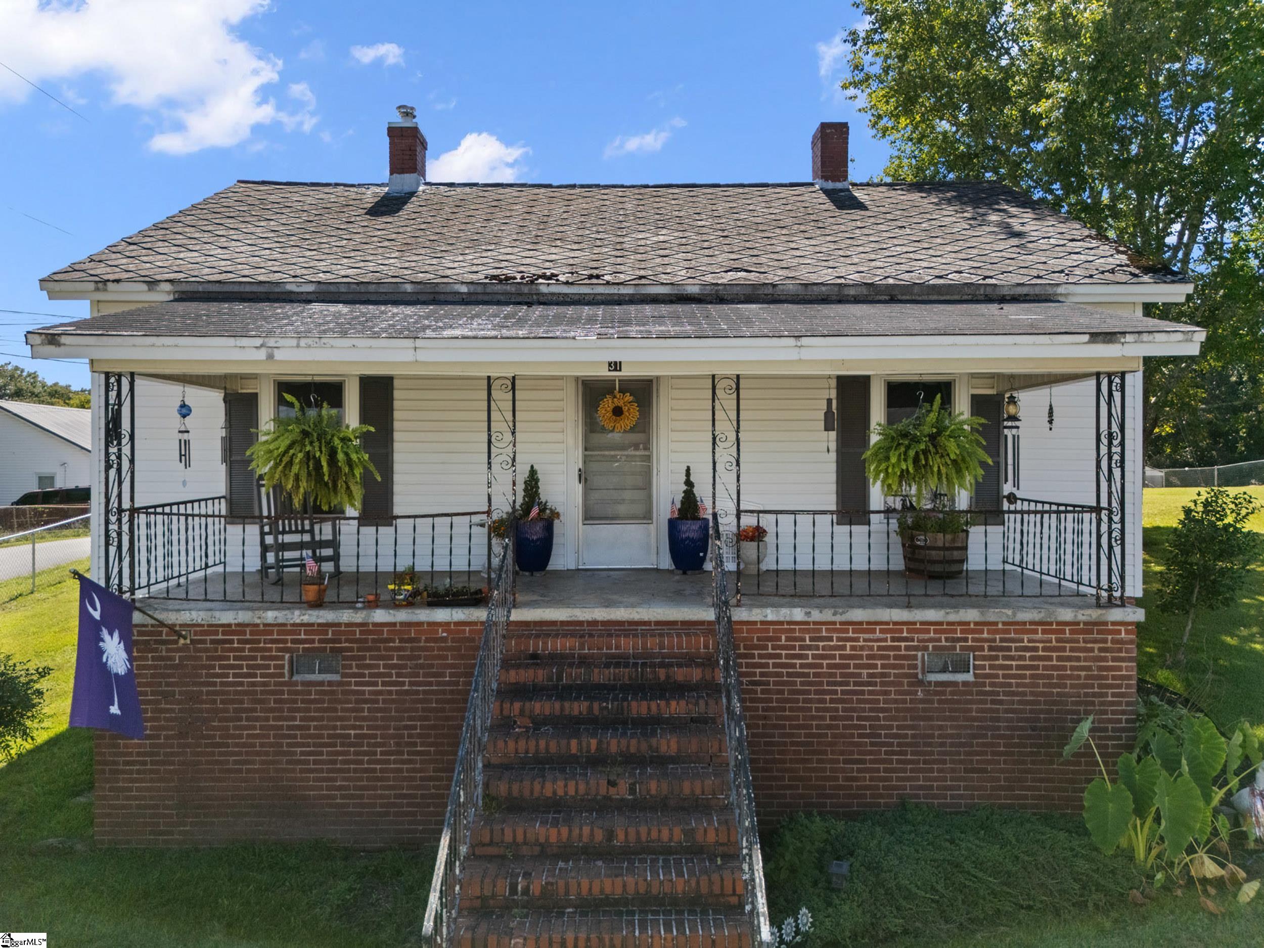 31 & 33 N Greenwood Avenue Property Photo 4
