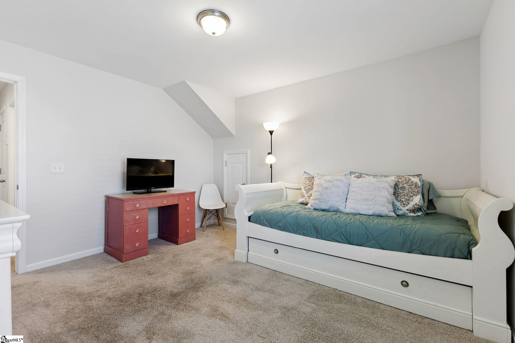 14 Steeds Glen Road Property Photo 18