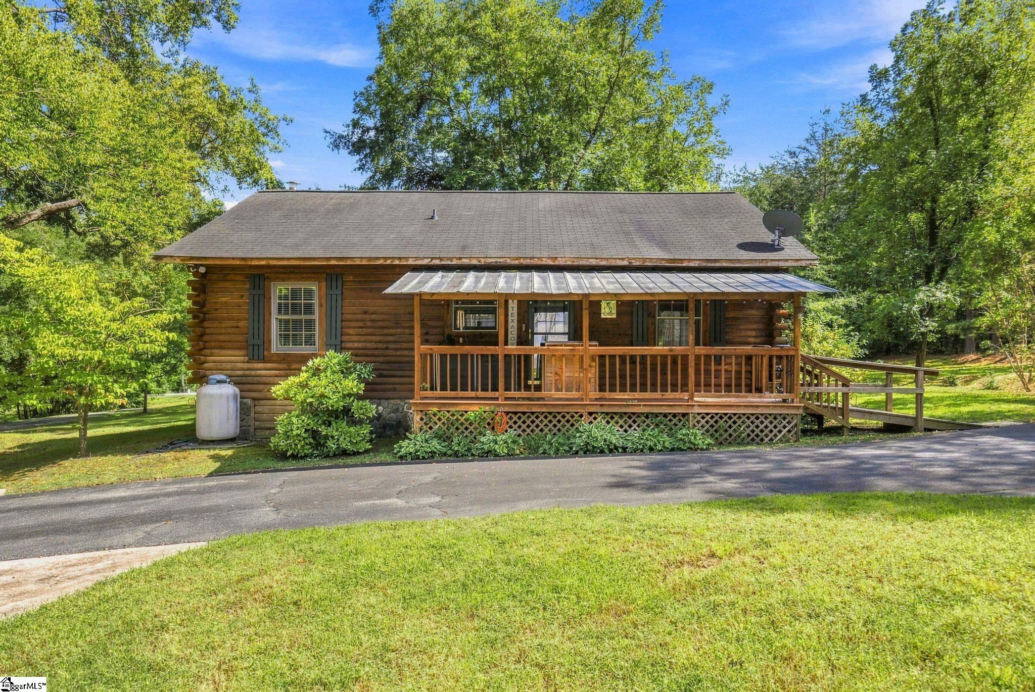 891 Dalton Road Property Photo 3