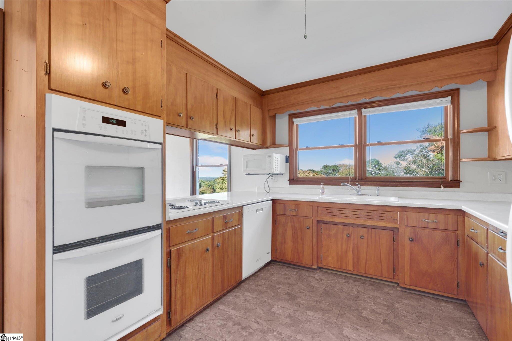609 Pelham Road Property Photo 18