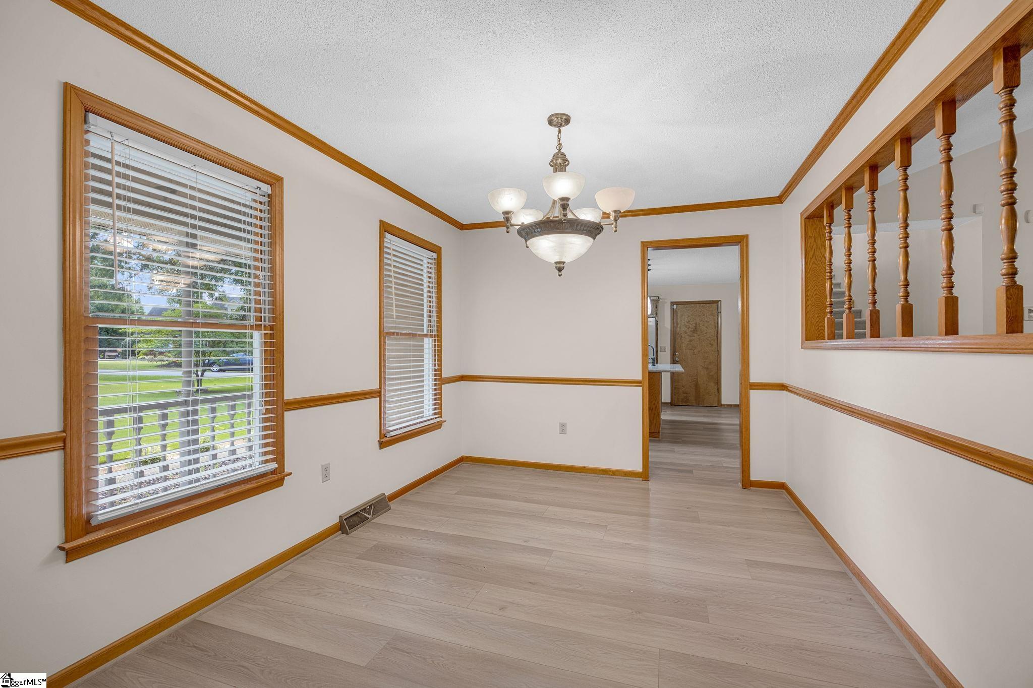 200 Wren Way Property Photo 5