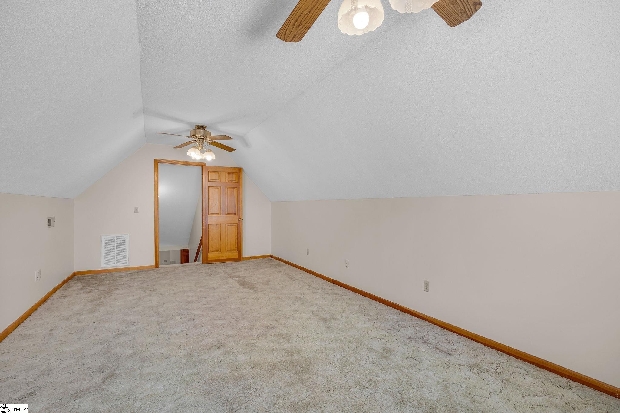 200 Wren Way Property Photo 29