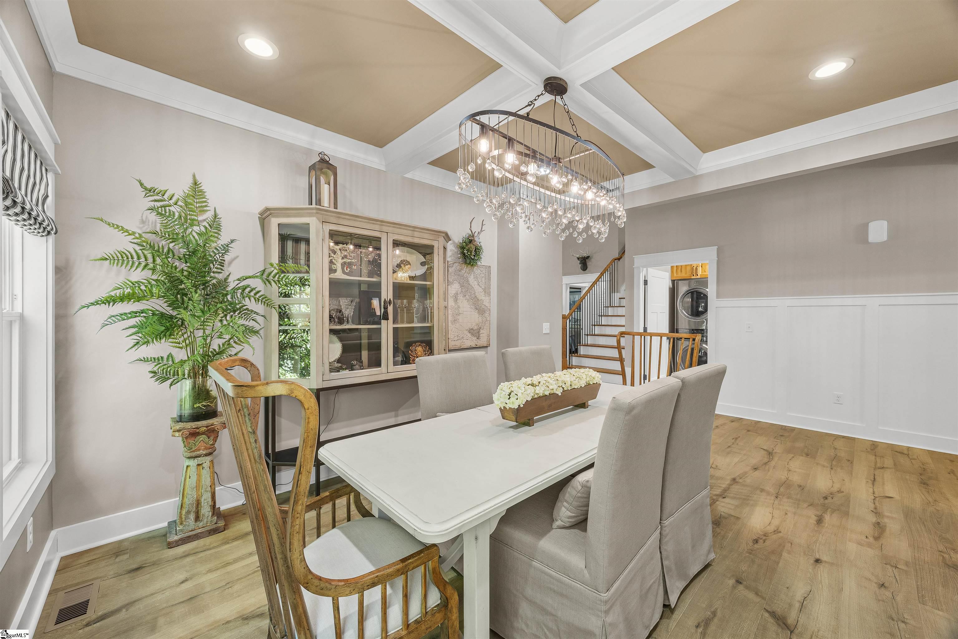 7 Maxfli Court Property Photo 6