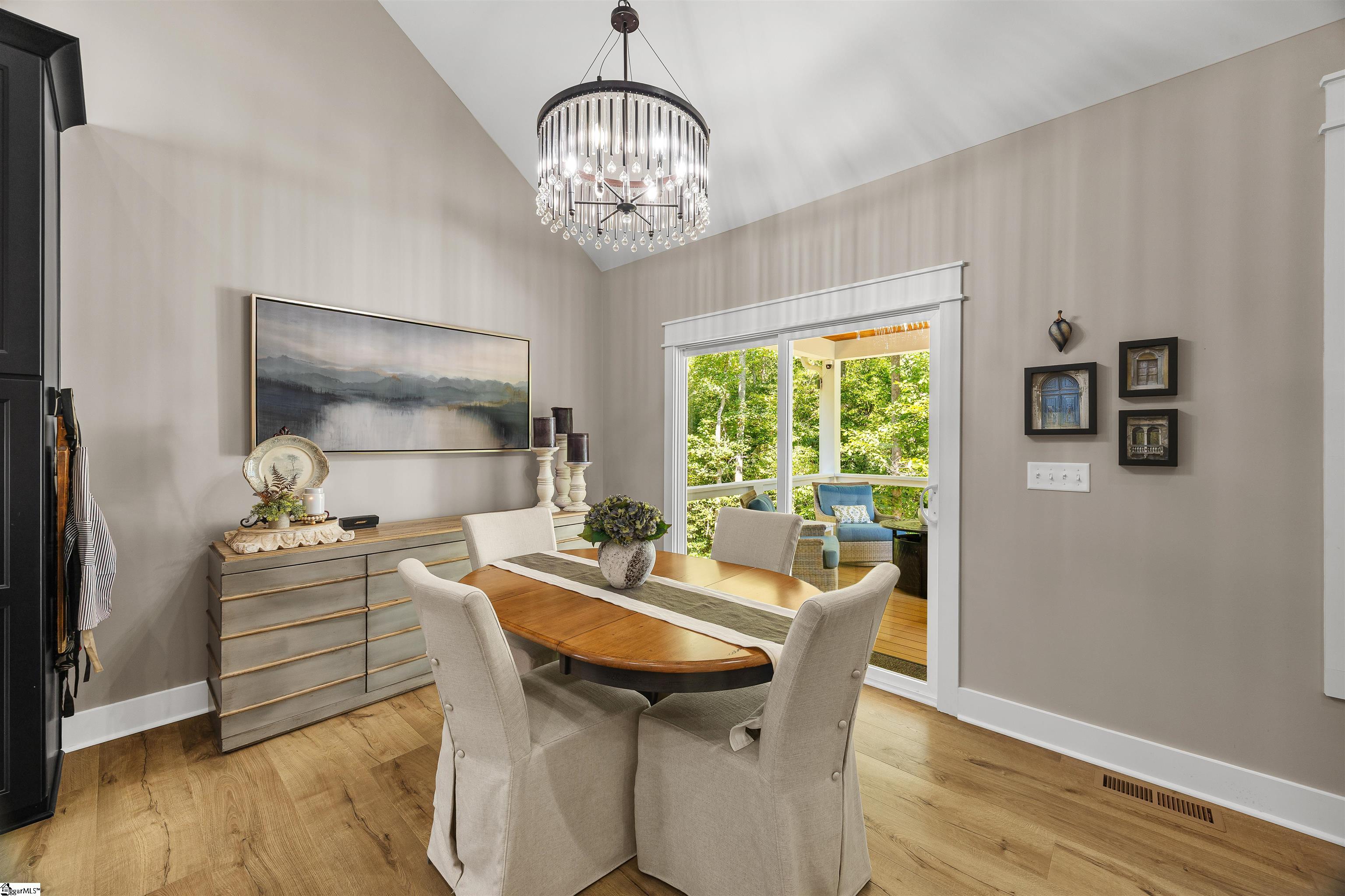 7 Maxfli Court Property Photo 16
