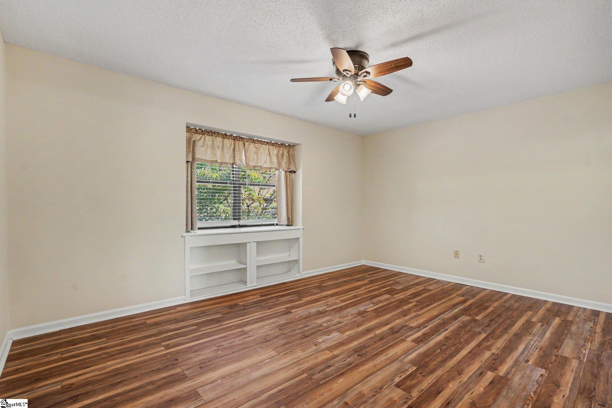 112 Captains Way Property Photo 6