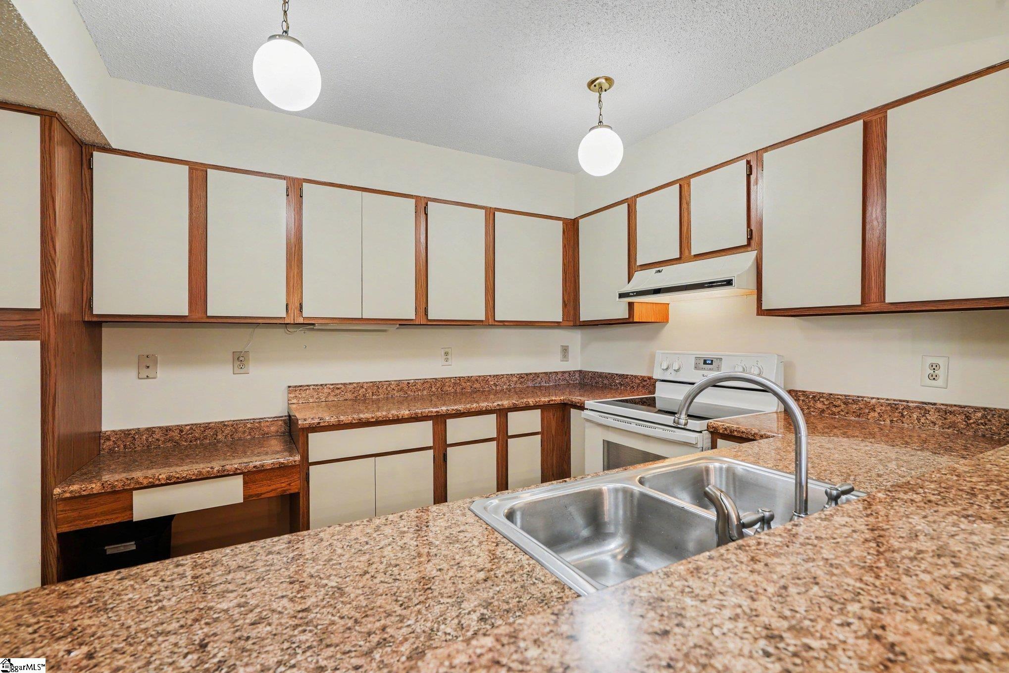 112 Captains Way Property Photo 11