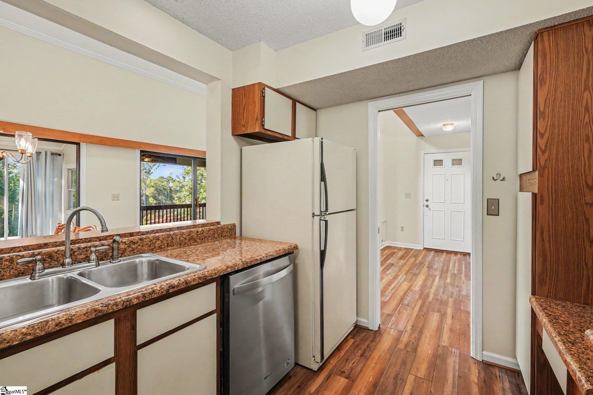 112 Captains Way Property Photo 12