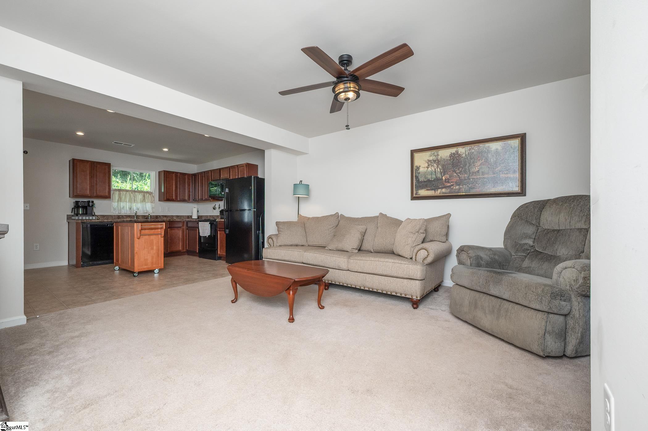 126 Fernside Court Property Photo 4
