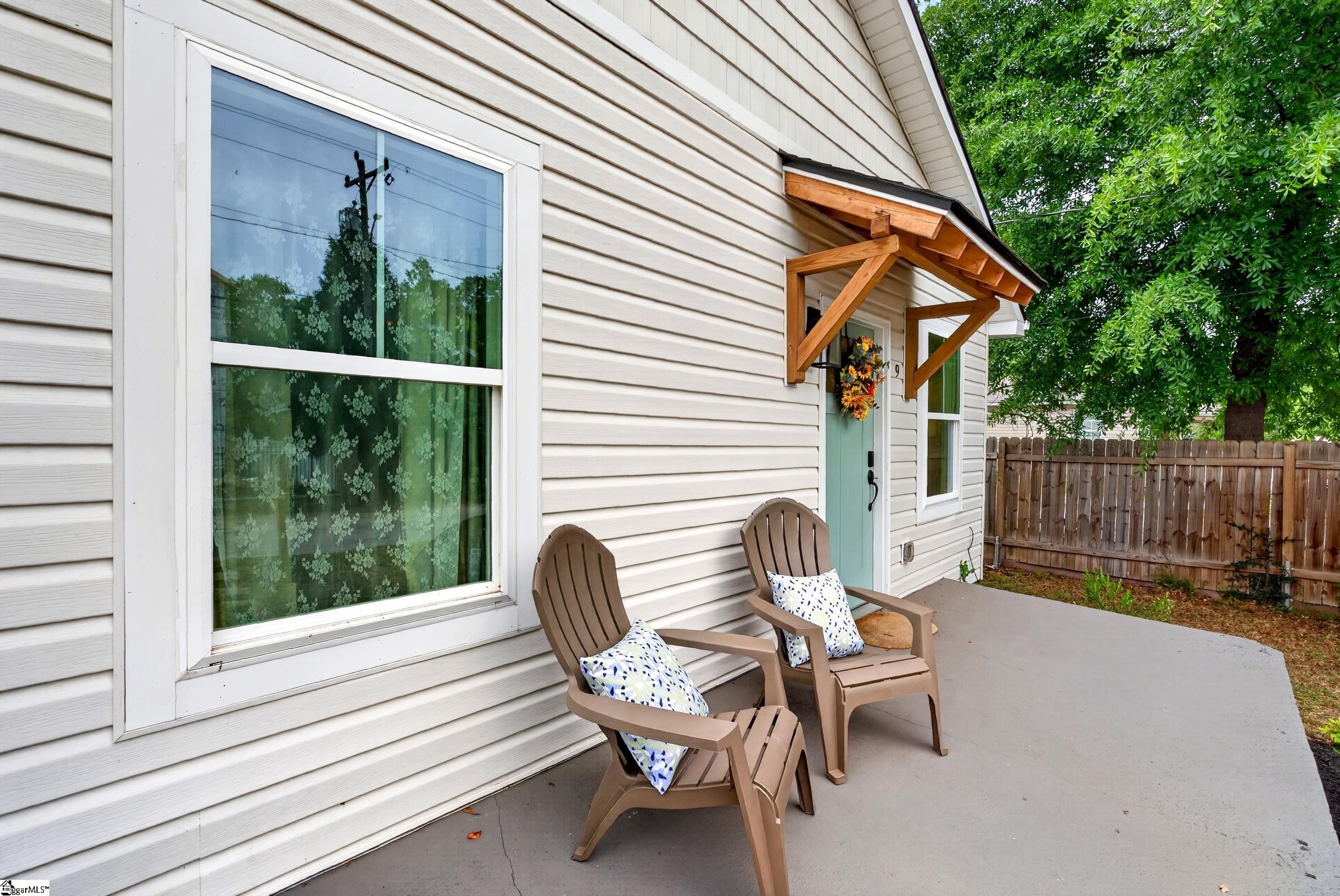 9 Mcdade Street Property Photo 2