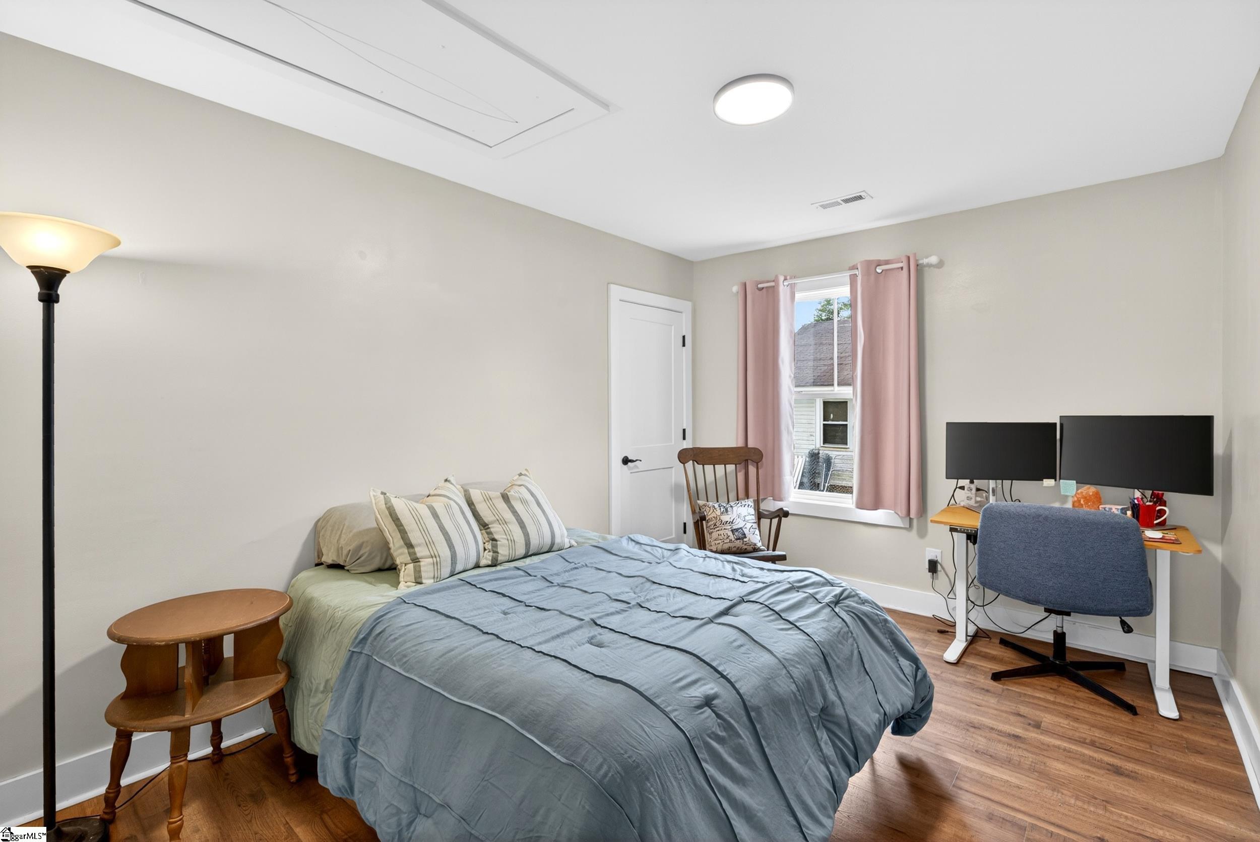 9 Mcdade Street Property Photo 21