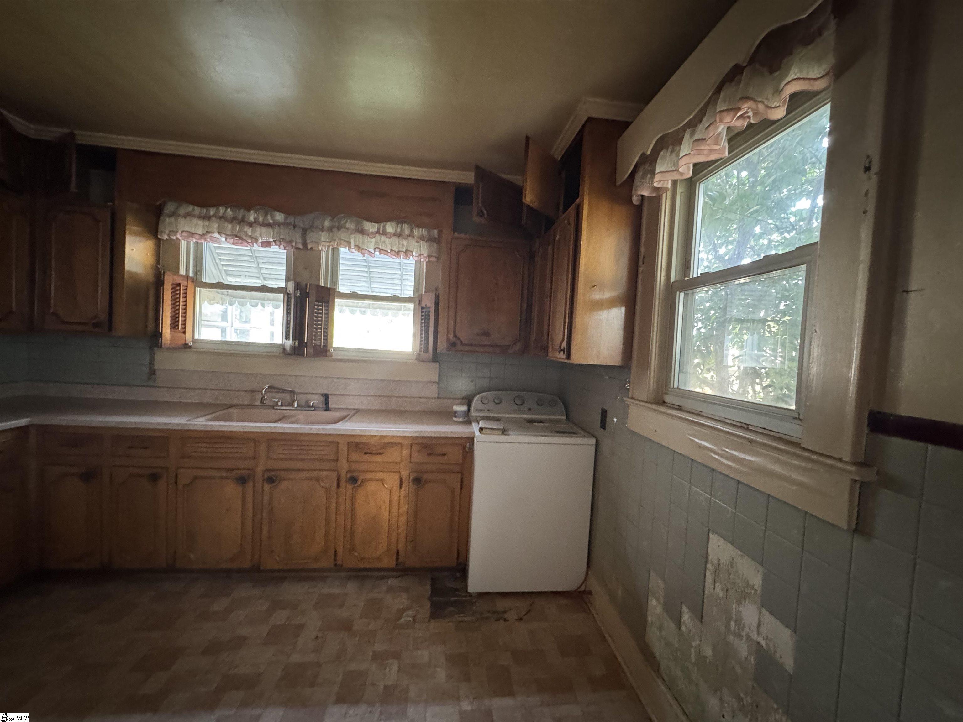 26 N Washington Avenue Property Photo 2