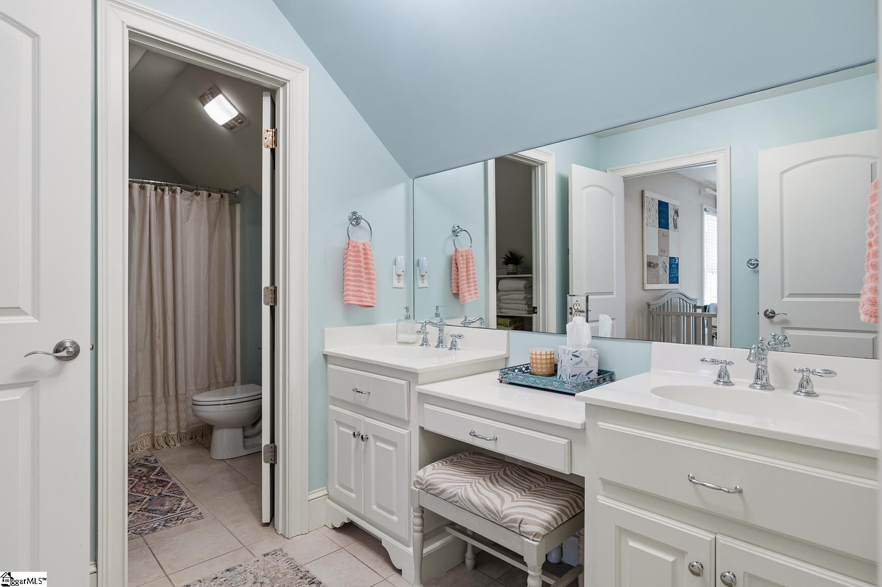 205 Whitworth Way Property Photo 35