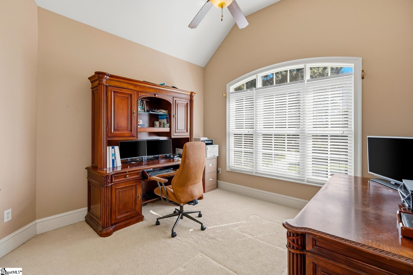 205 Whitworth Way Property Photo 38