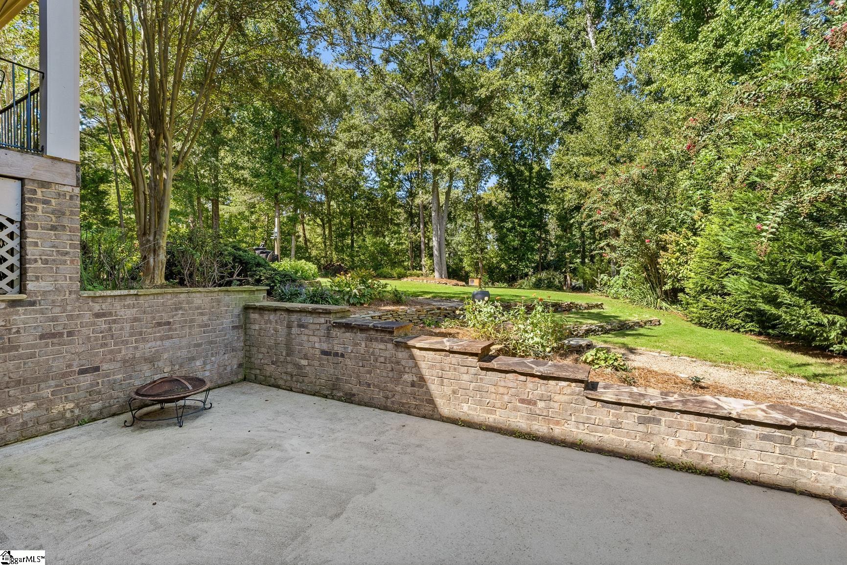 205 Whitworth Way Property Photo 45