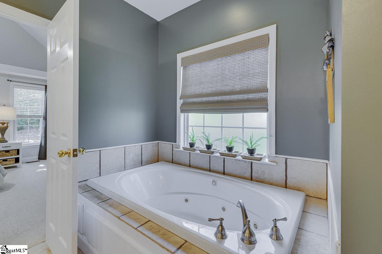 214 Savannah Drive Property Photo 29