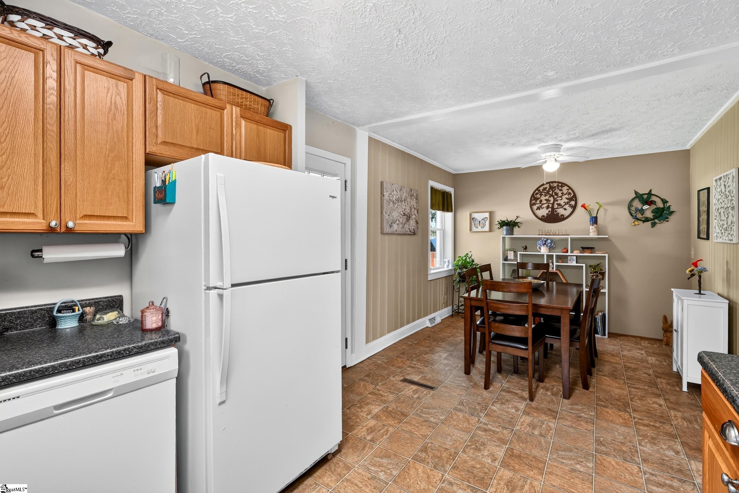 37 Crestmore Drive Property Photo 10