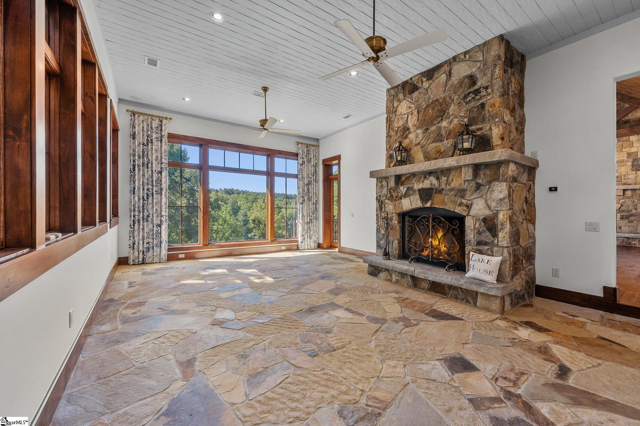 162 Ridge Top Lane Property Photo 12