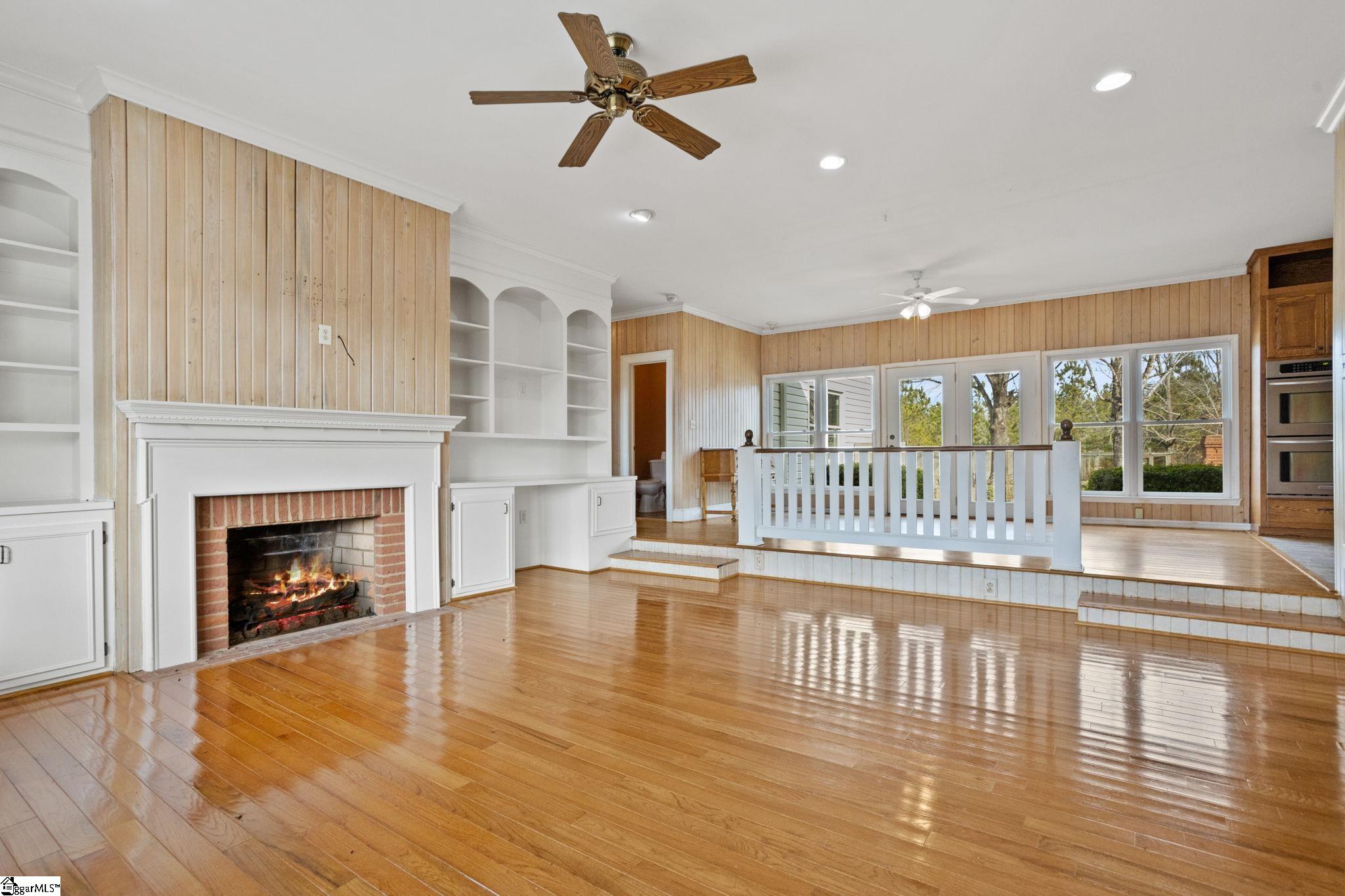 414 Giggle Drive Property Photo 9
