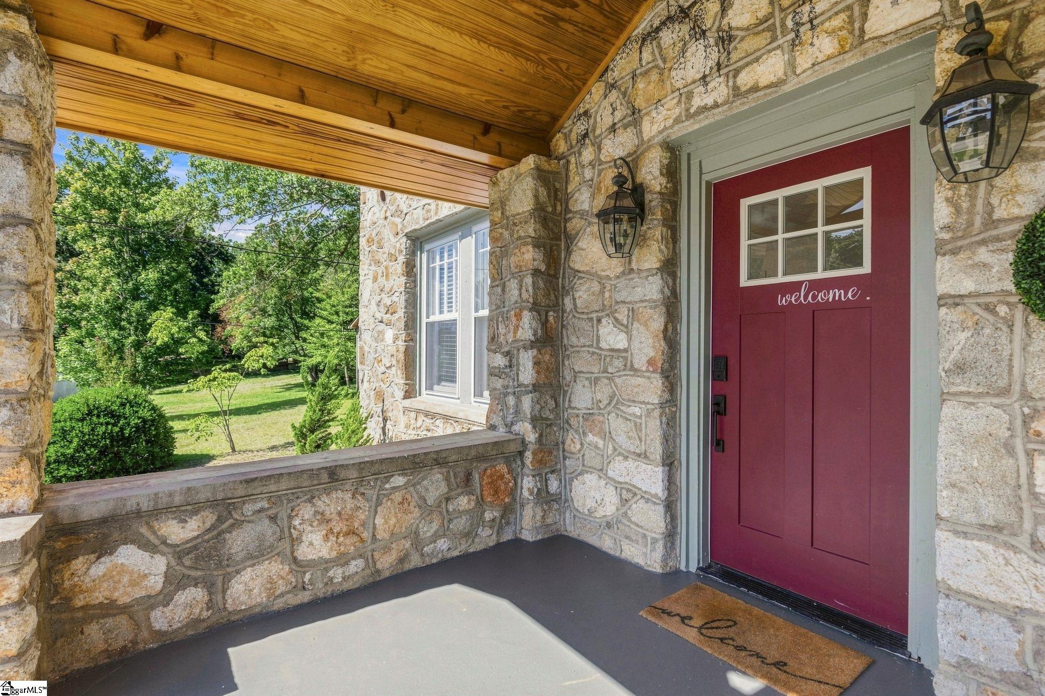 2009 State Park Road Property Photo 3