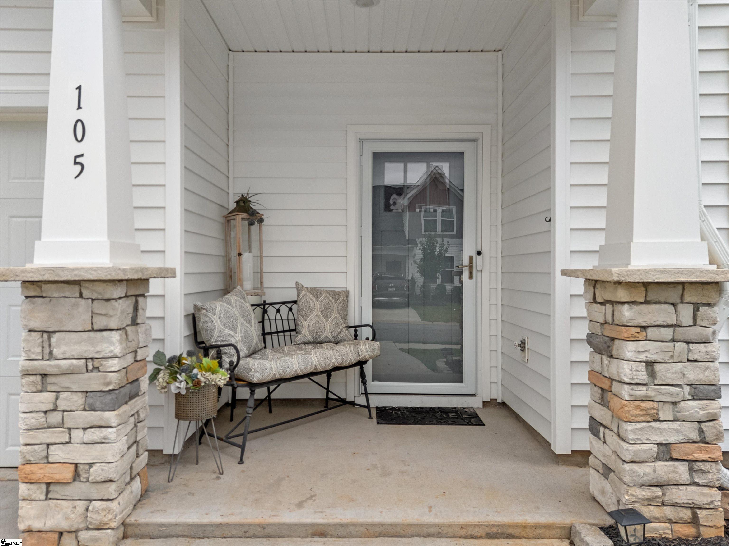 105 Thornfield Drive Property Photo 3