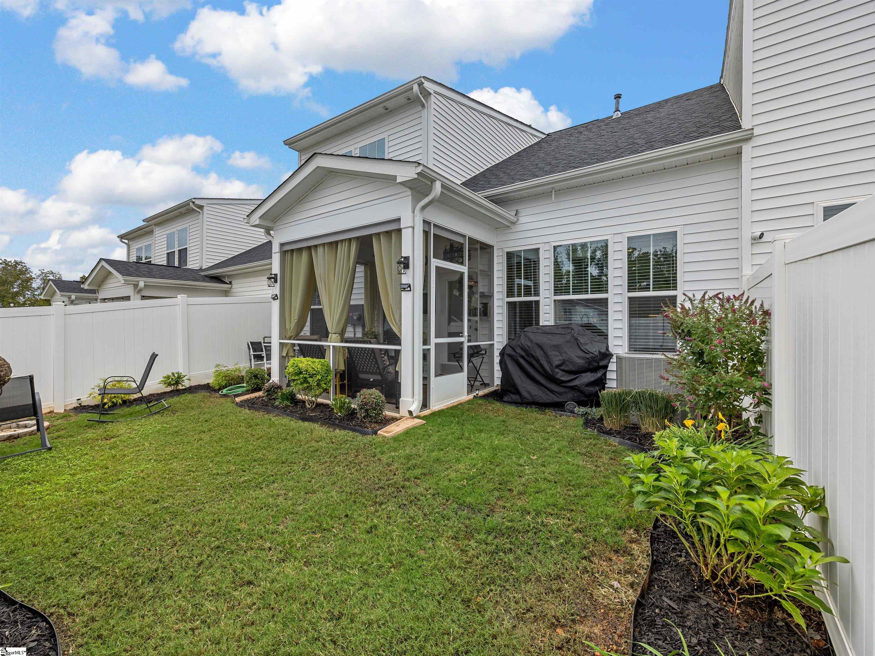 105 Thornfield Drive Property Photo 39