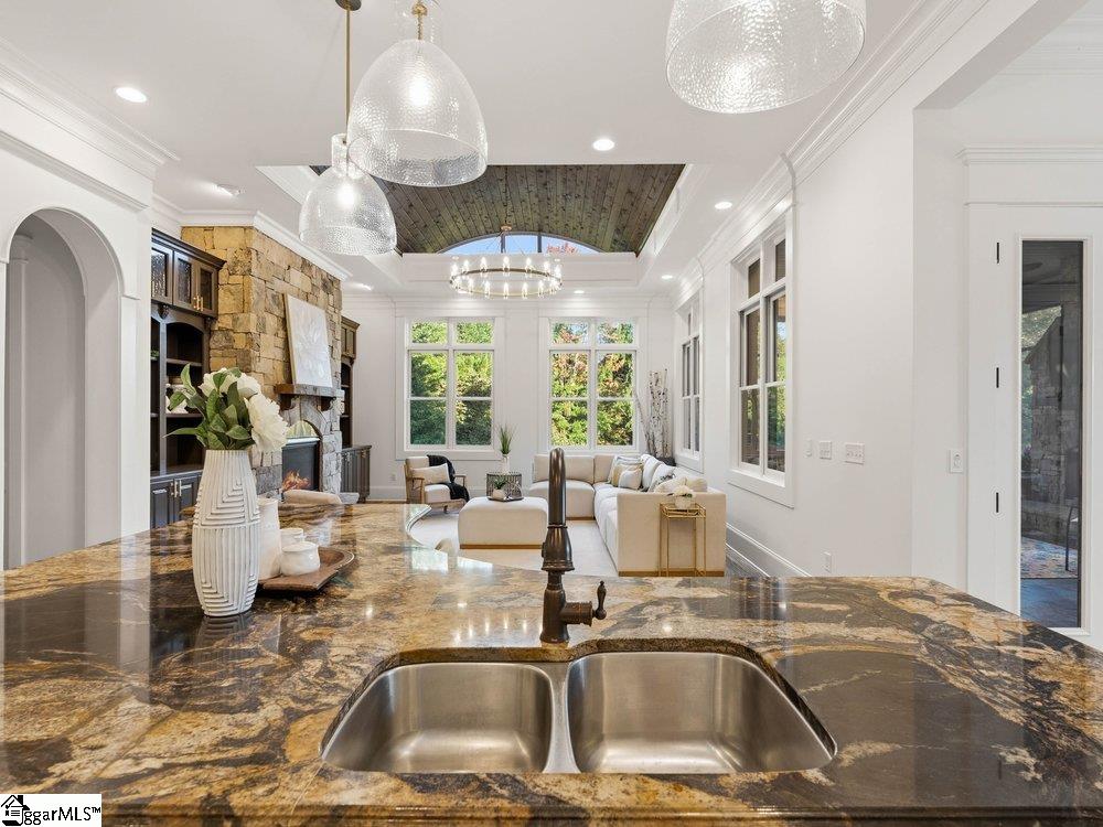 401 Chancery Lane Property Photo 22