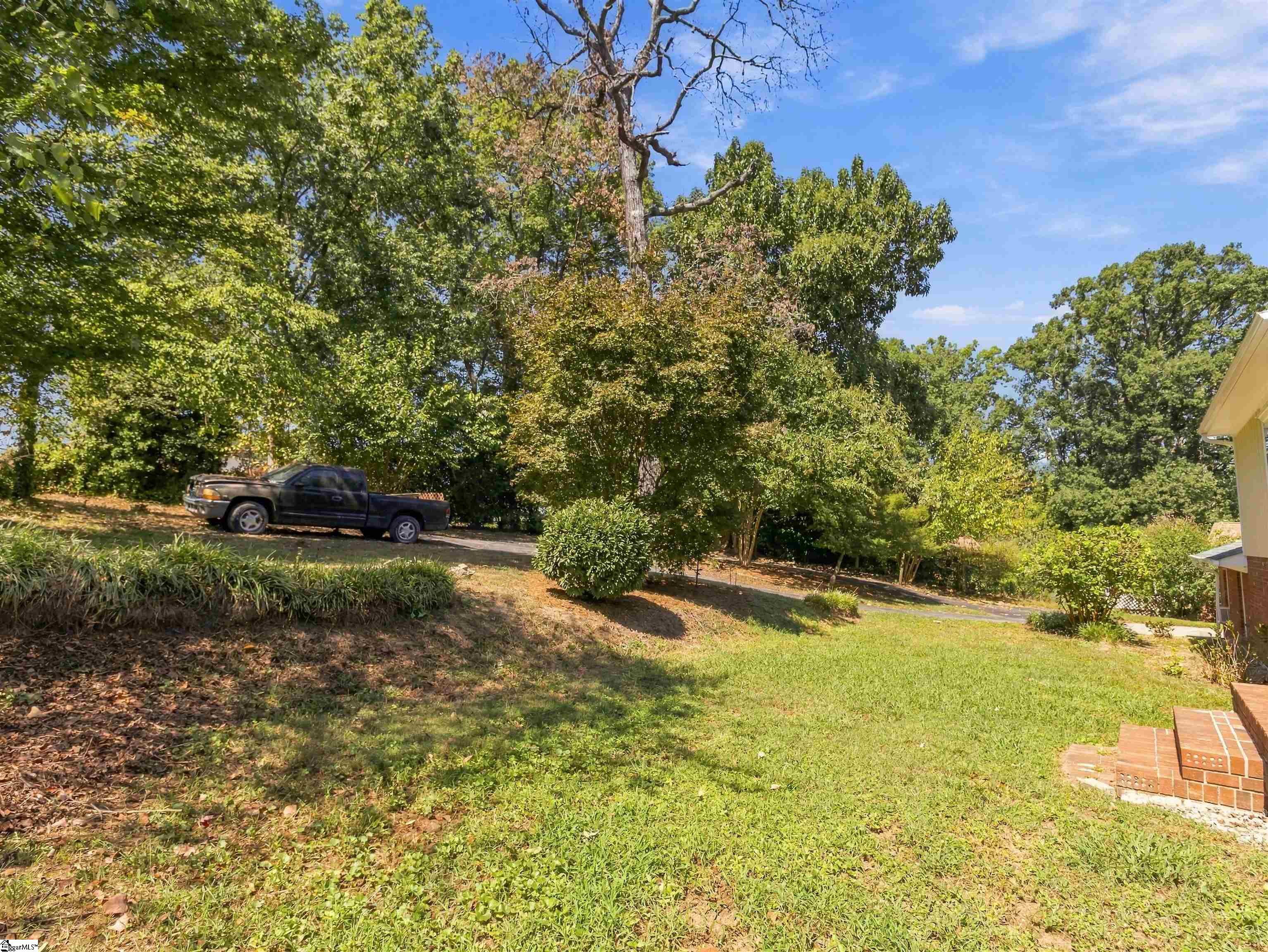 6 Braddock Drive Property Photo 33
