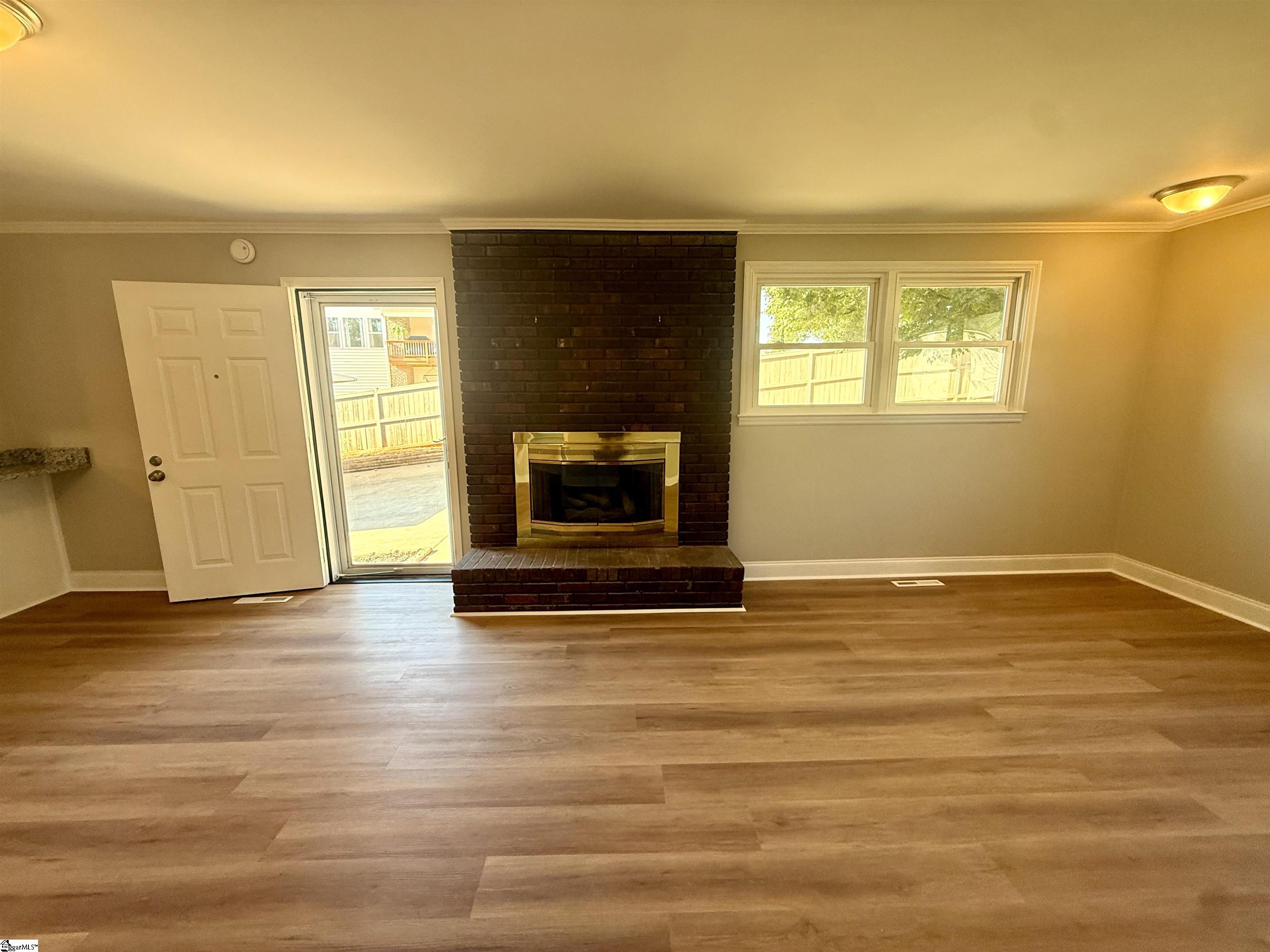 160 J Street Property Photo 7