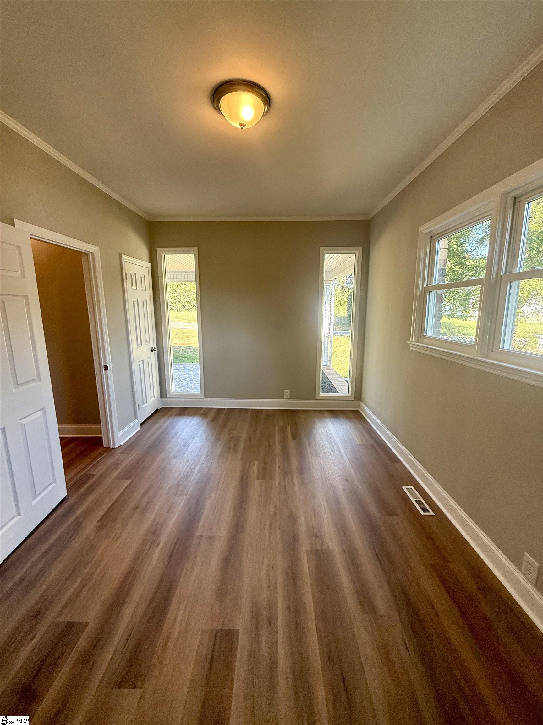 160 J Street Property Photo 9