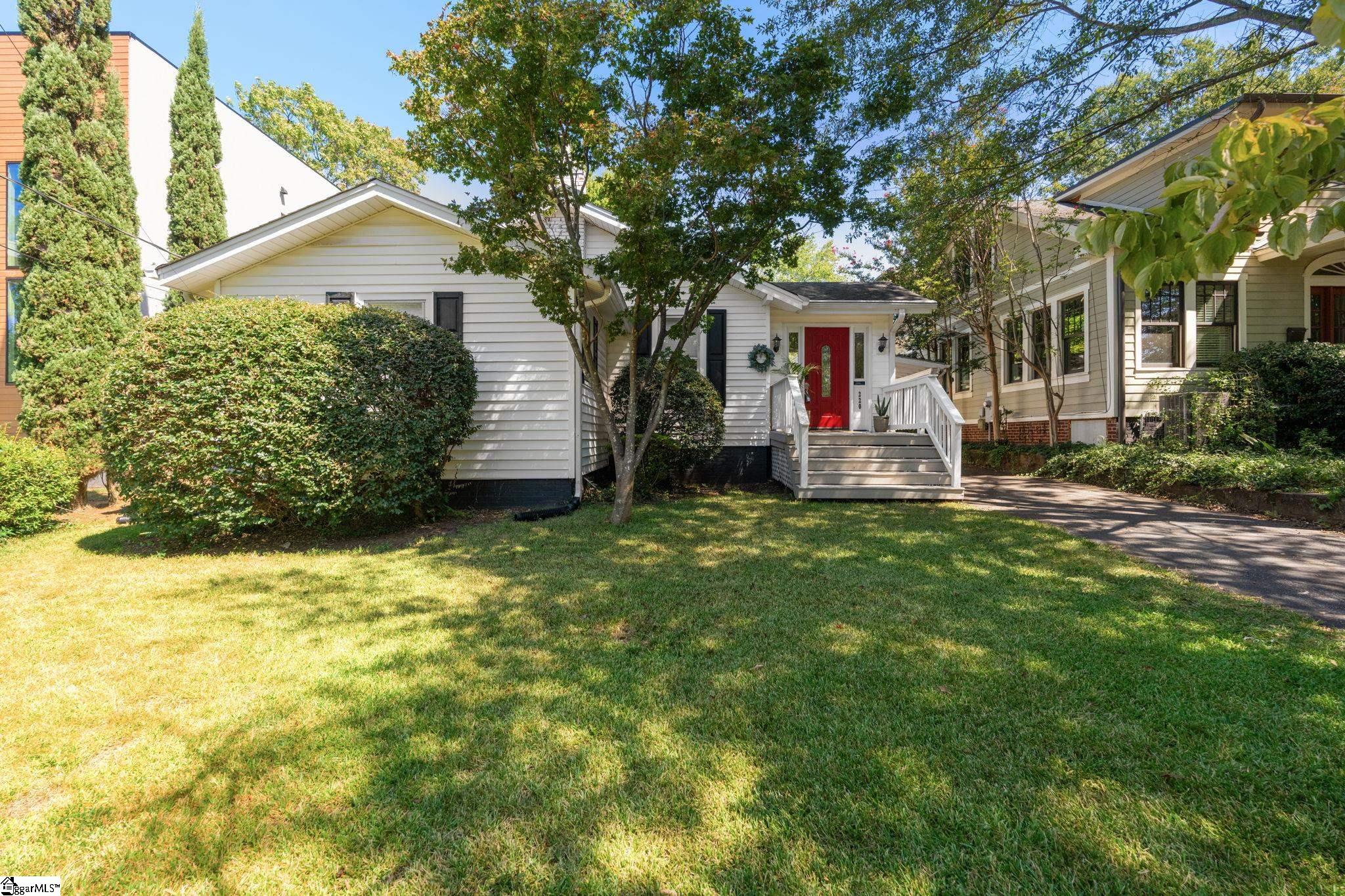 220 Buist Avenue Property Photo 1