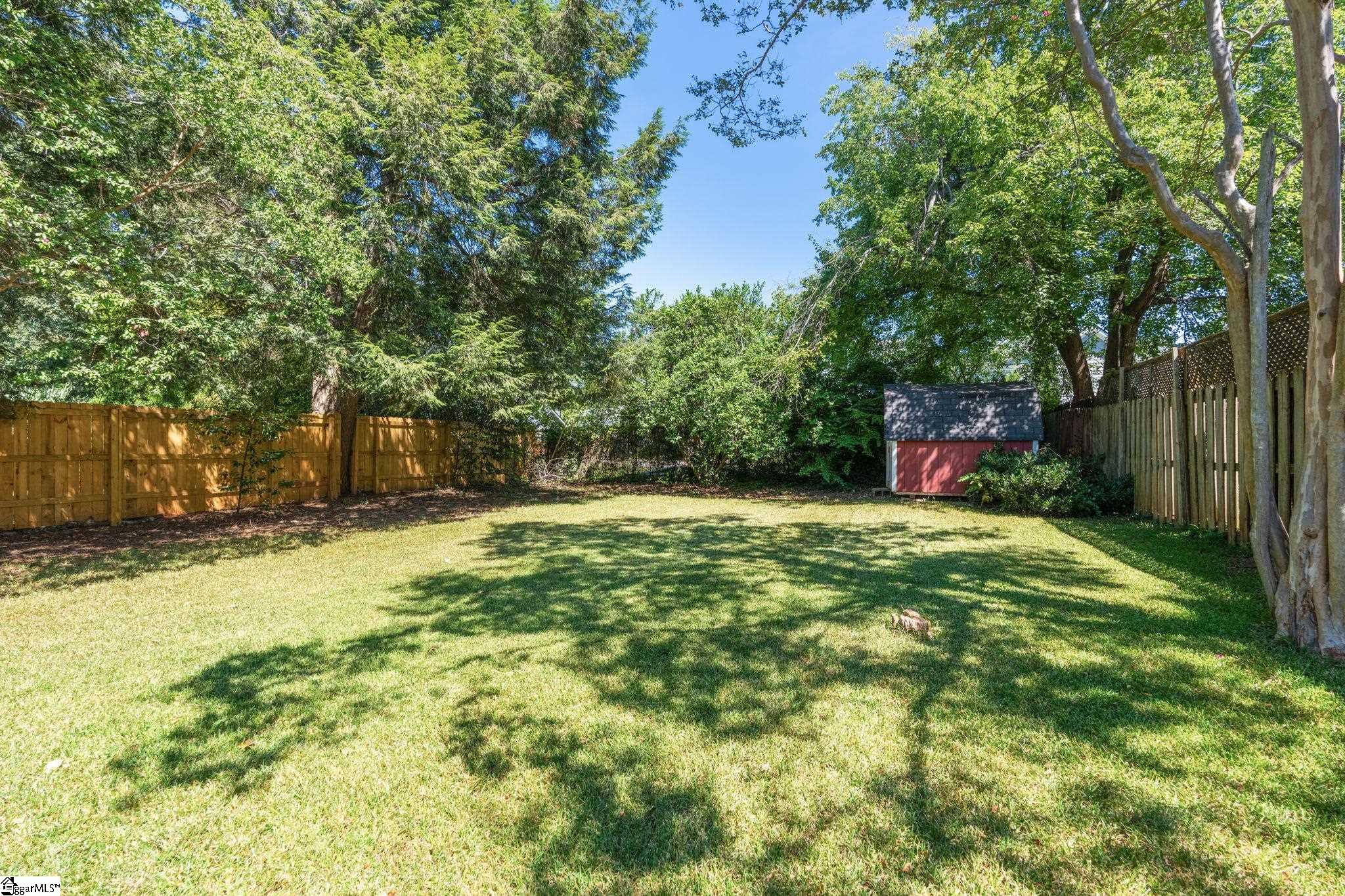 220 Buist Avenue Property Photo 37