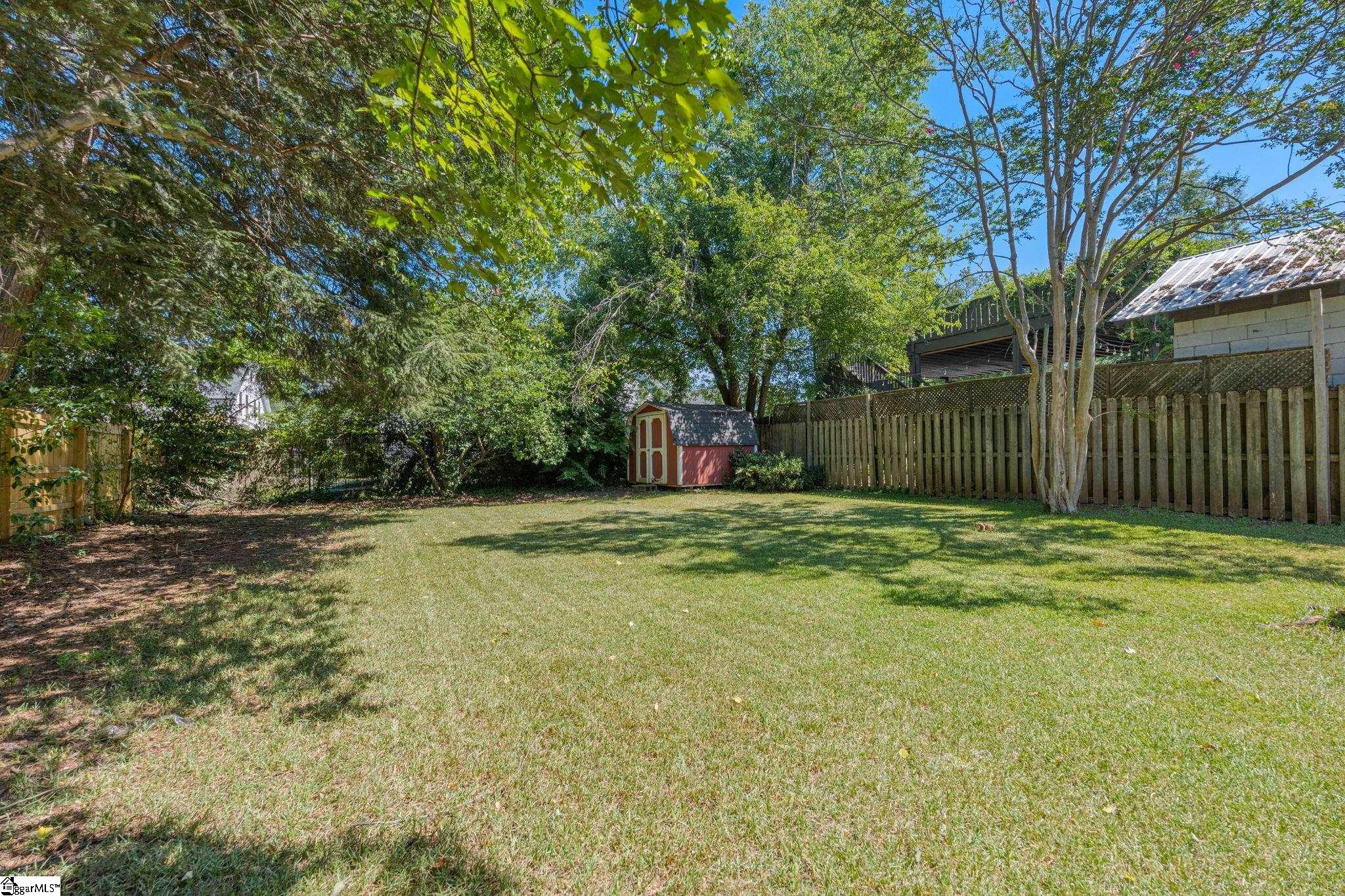 220 Buist Avenue Property Photo 38