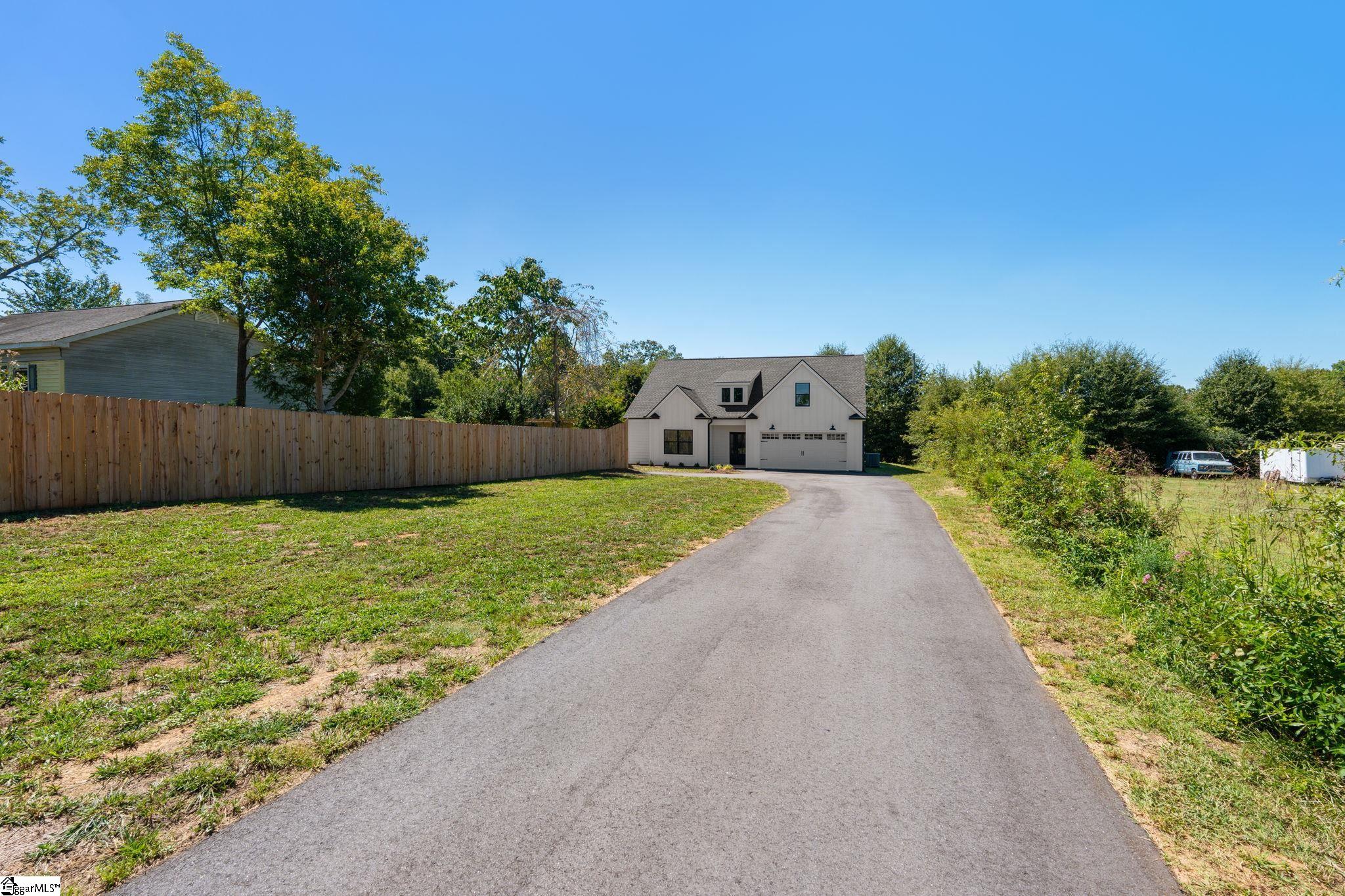 1434 Scuffletown Road Property Photo 4