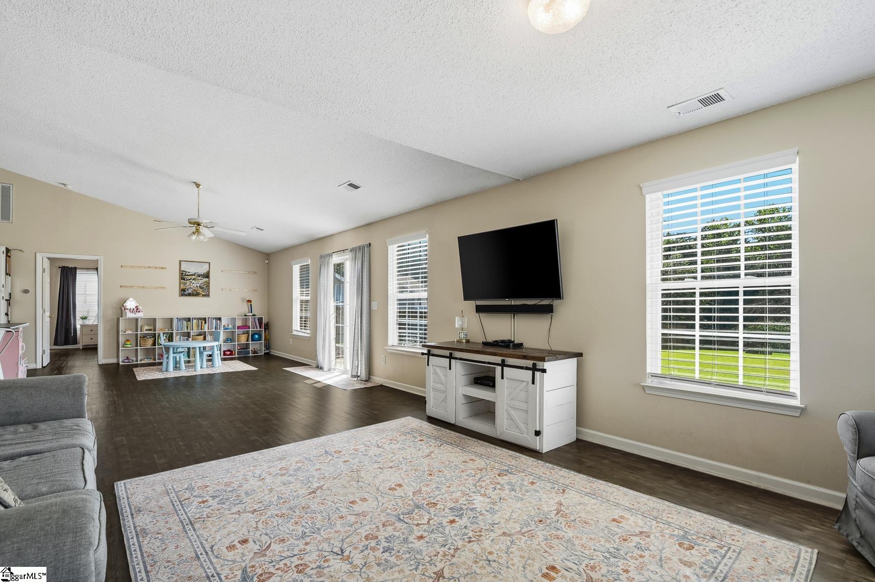 420 Lily Pond Lane Property Photo 20