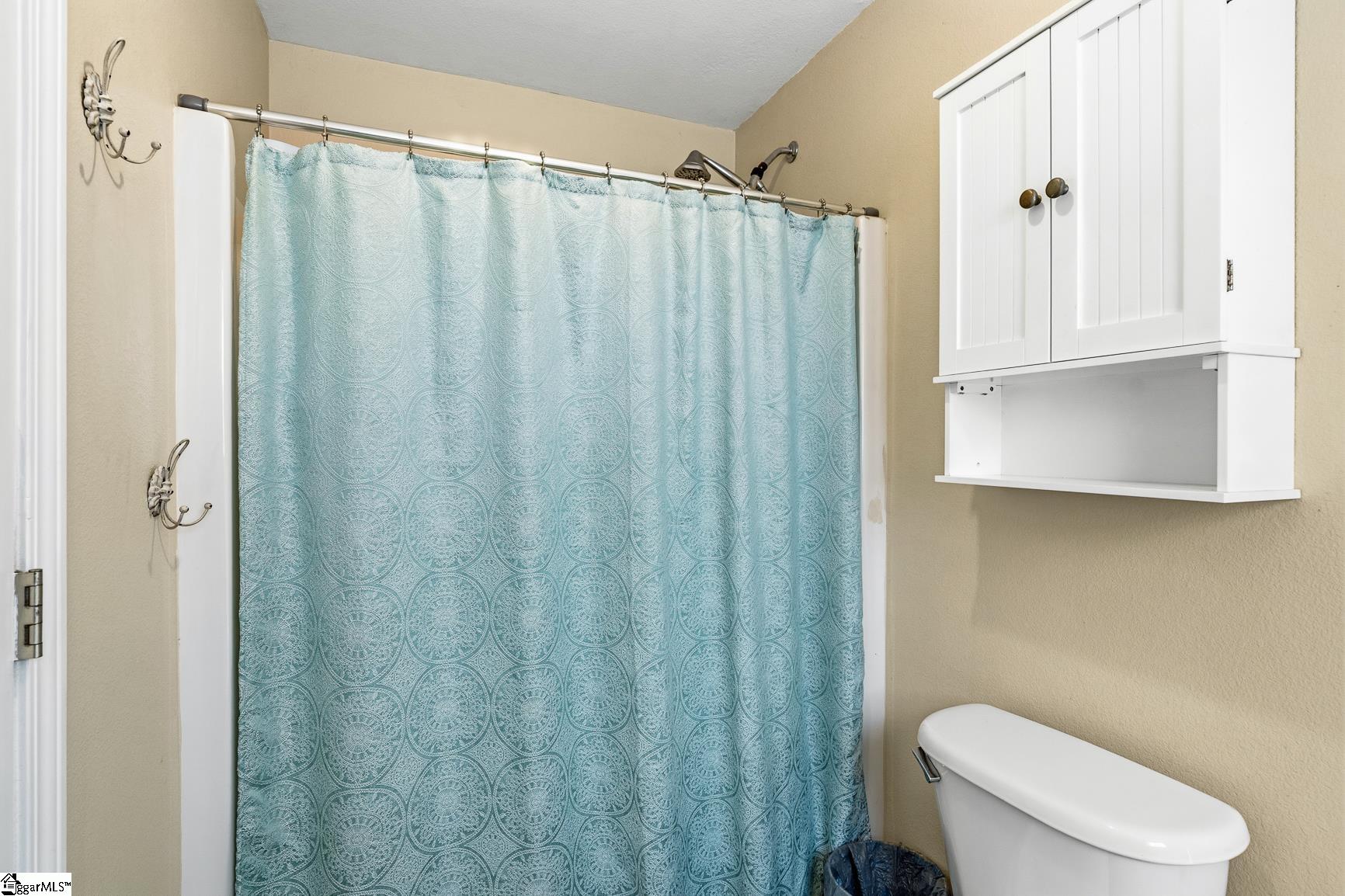 420 Lily Pond Lane Property Photo 26