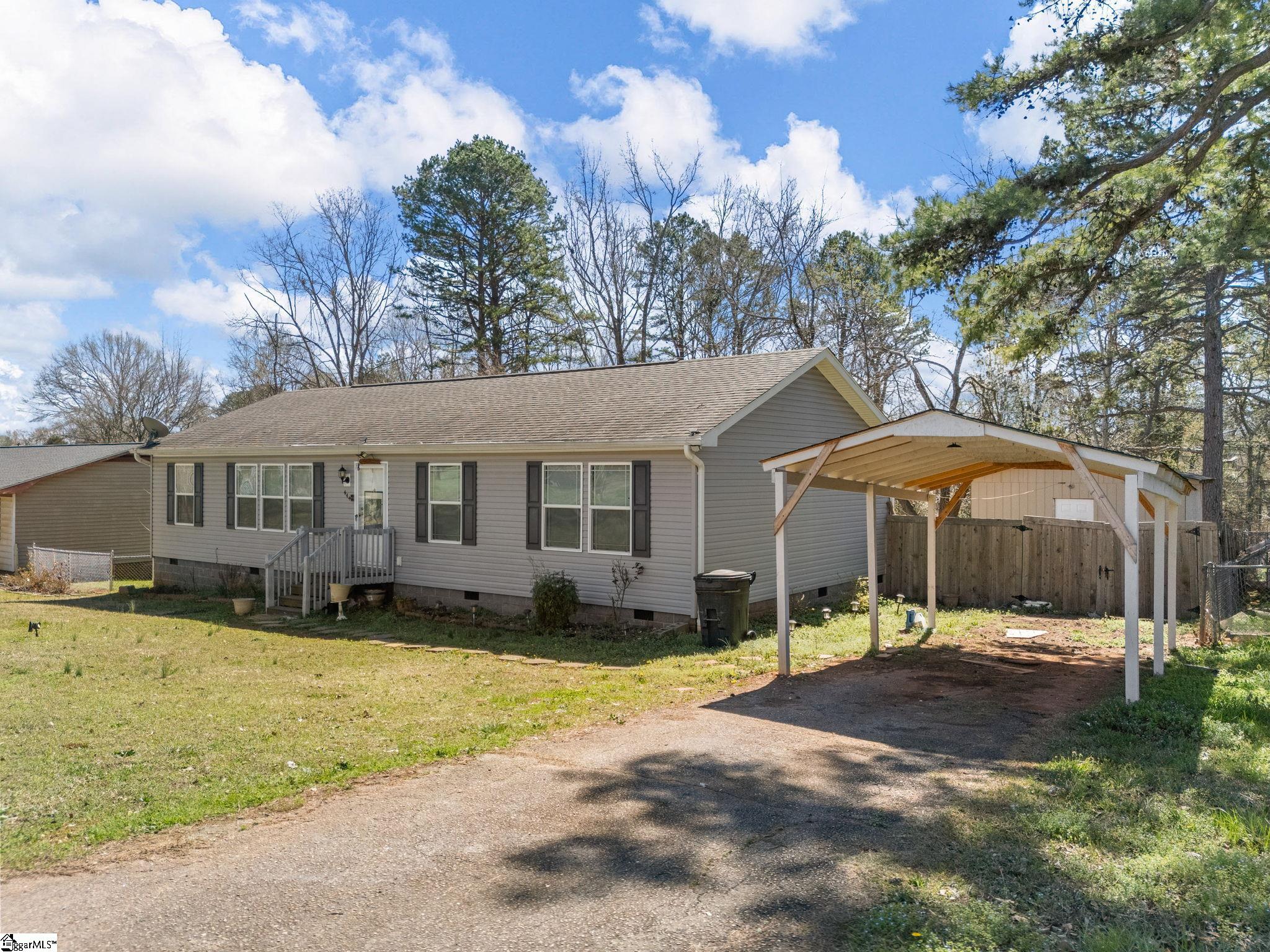 444 Summerland Drive Property Photo 2