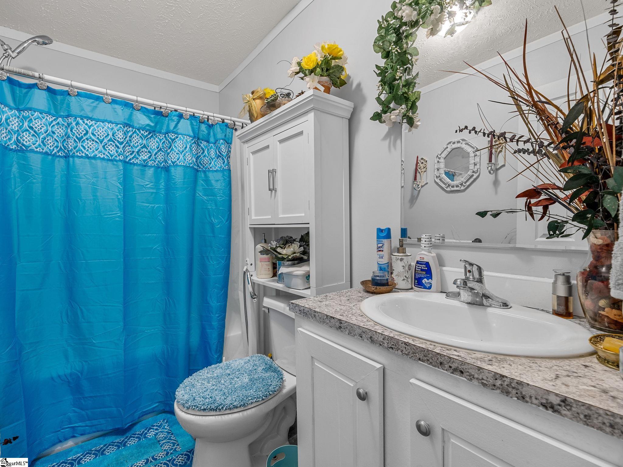 444 Summerland Drive Property Photo 12
