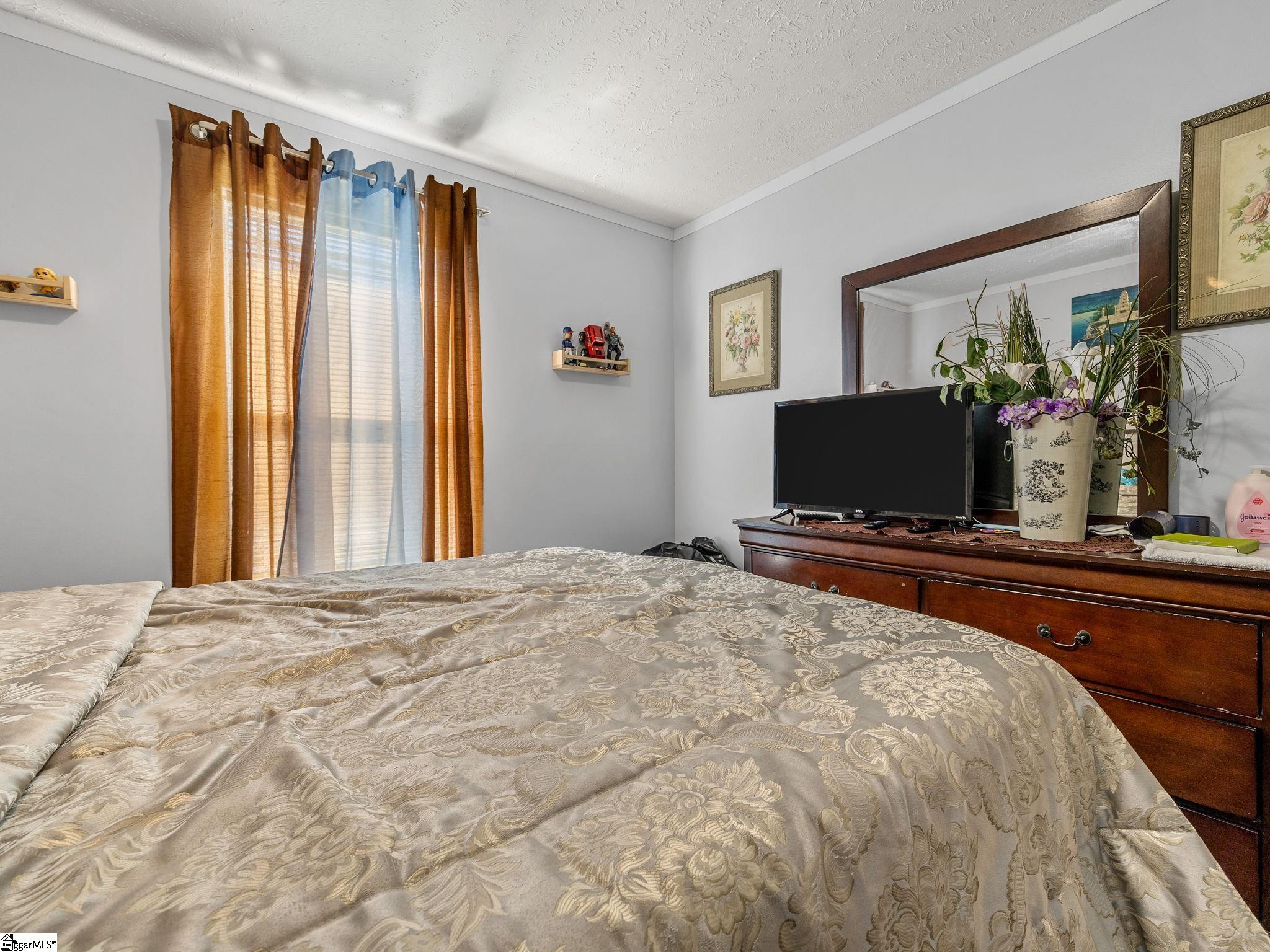 444 Summerland Drive Property Photo 14